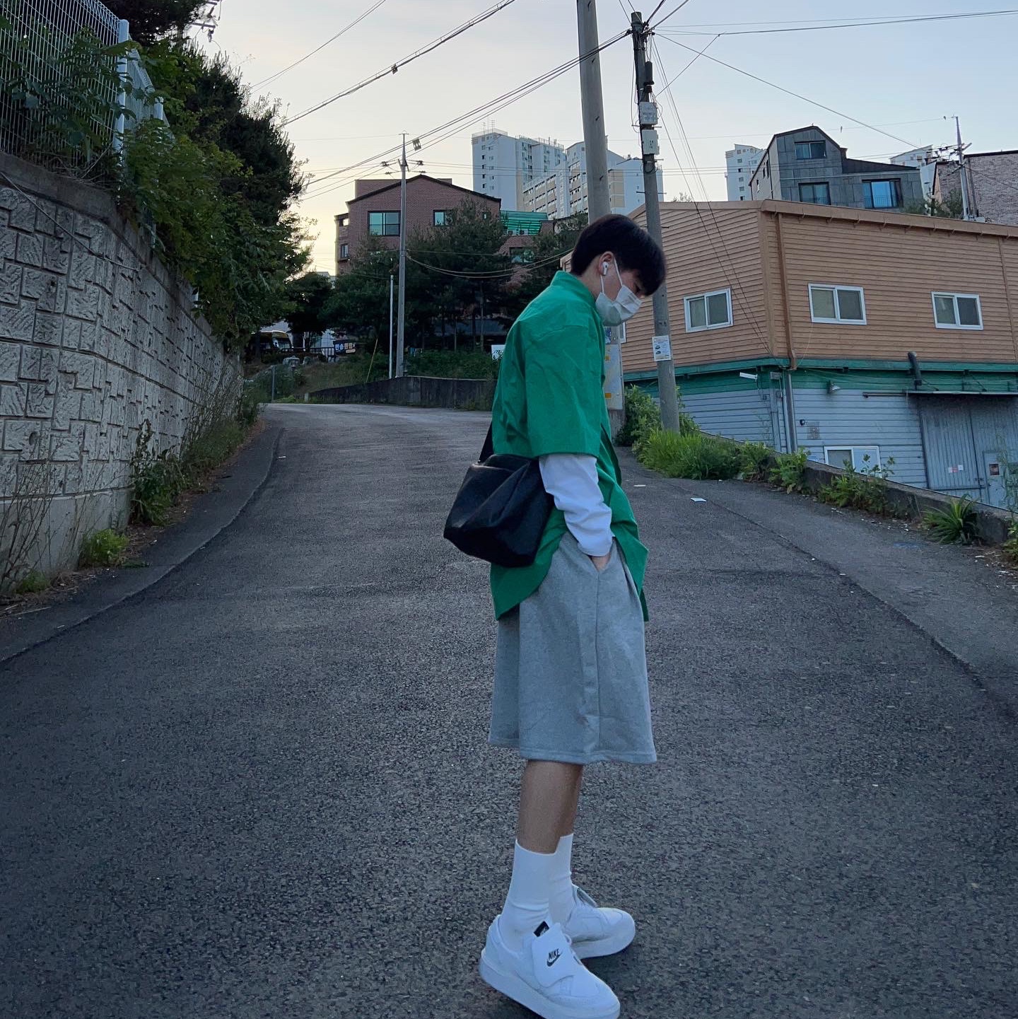 Nike x Peaceminusone Kwondo1 White 착용 스타일 - 4