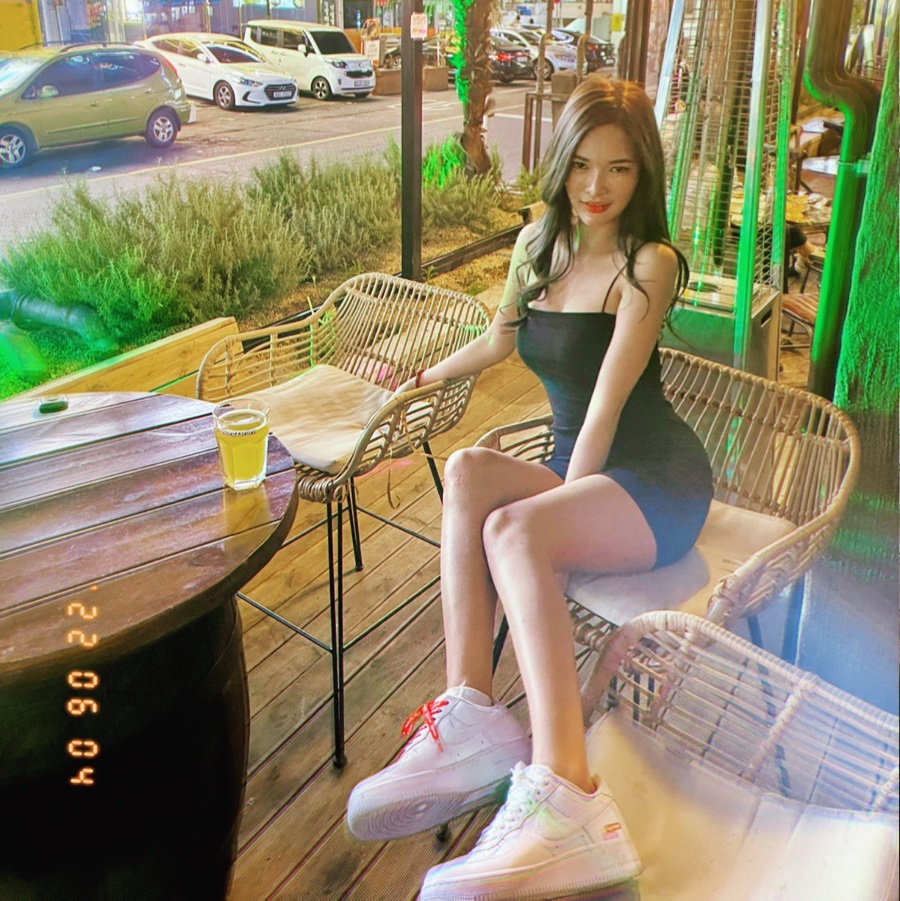 Nike x Supreme Air Force 1 Low White 착용 스타일