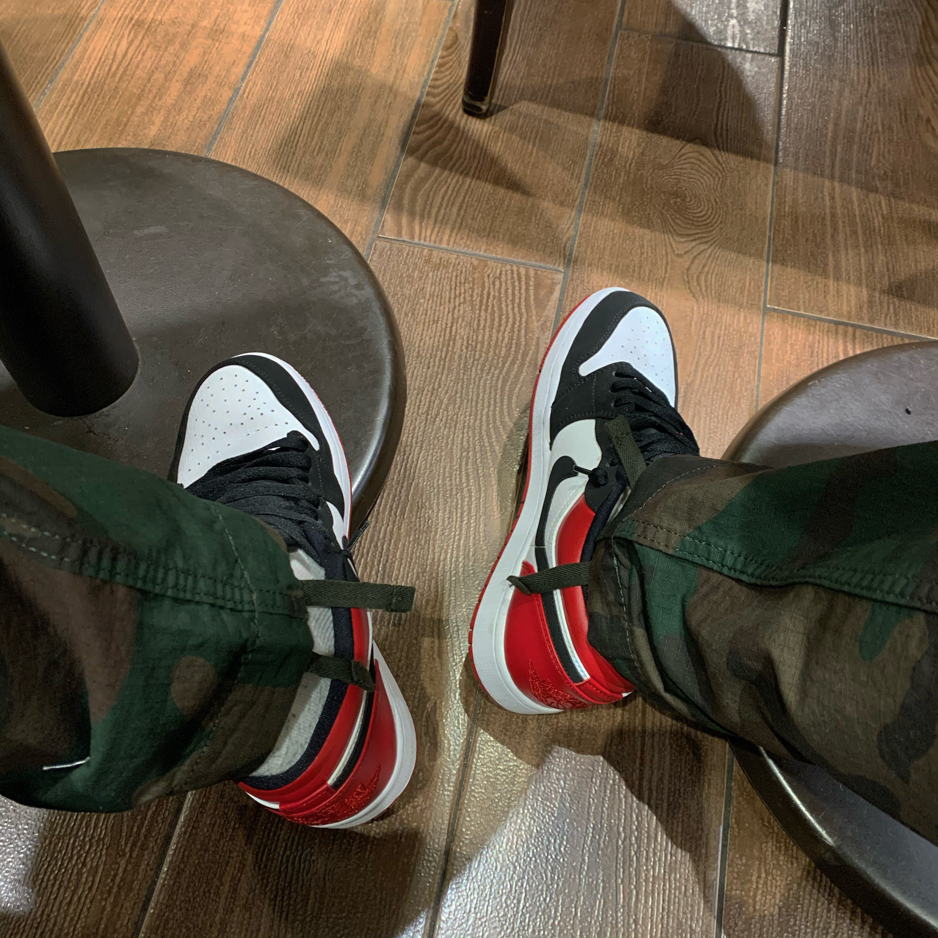 Jordan 1 Low Black Toe 착용 스타일