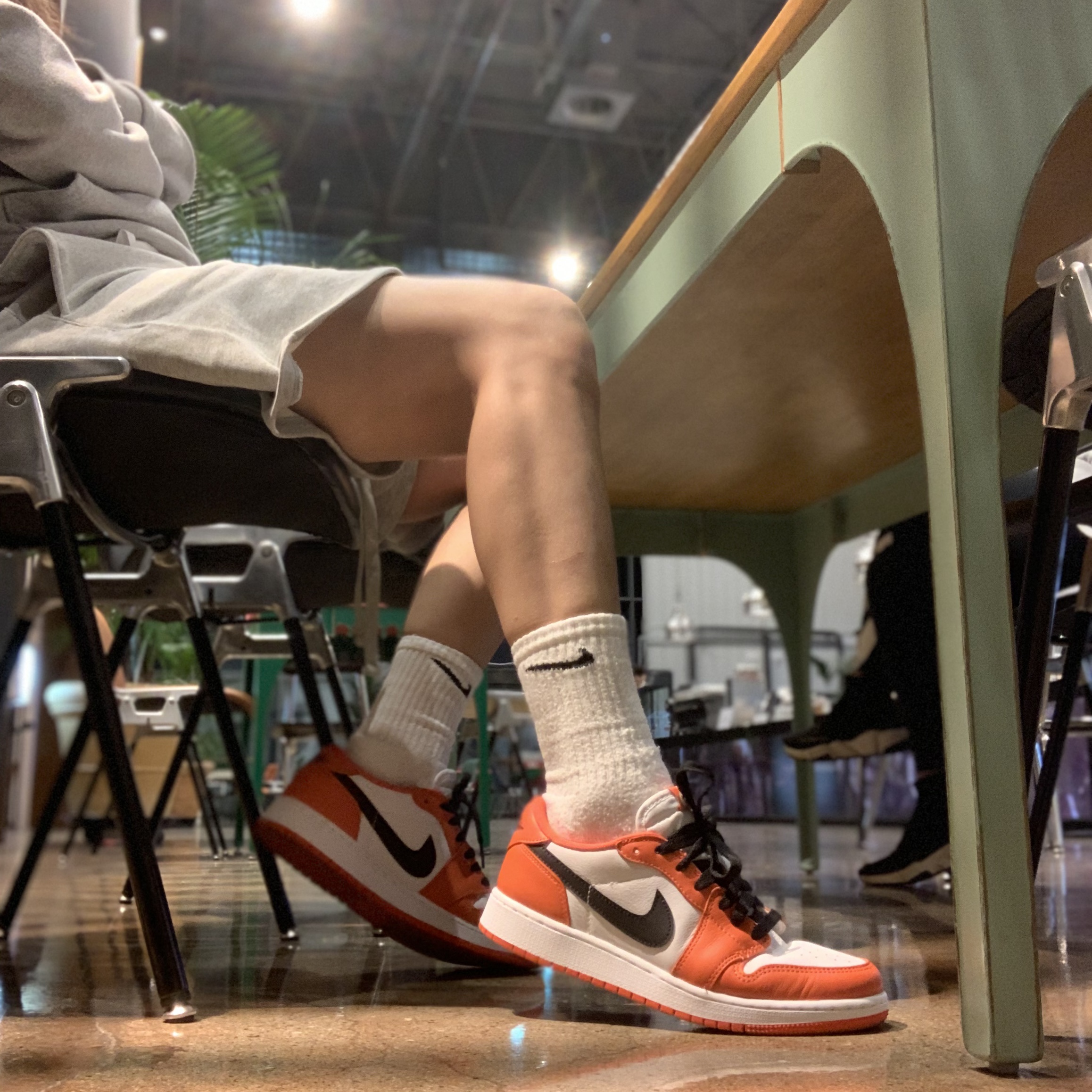 Jordan 1 Low OG Starfish 착용 스타일