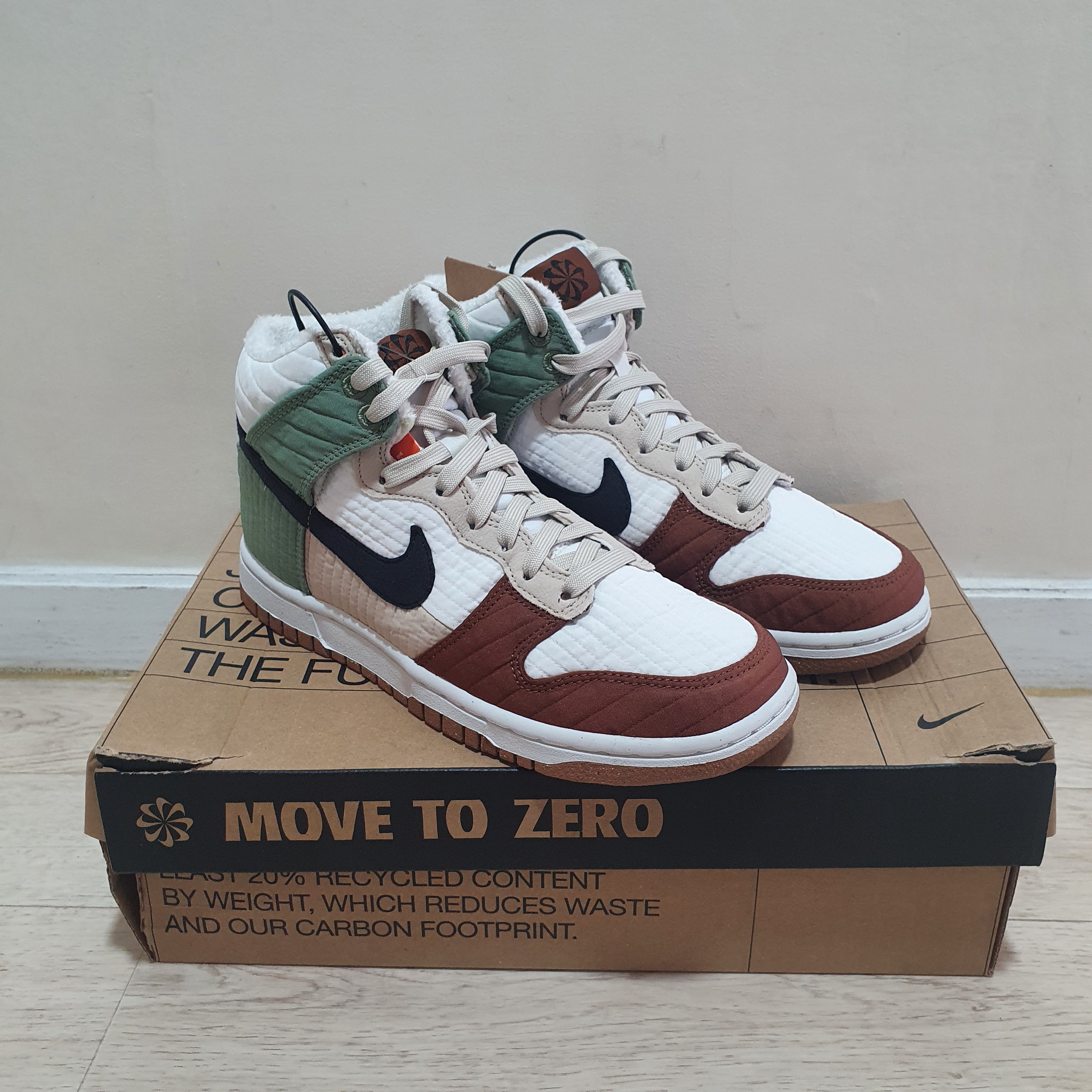 (W) Nike Dunk High Next Nature Summit White 착용 스타일