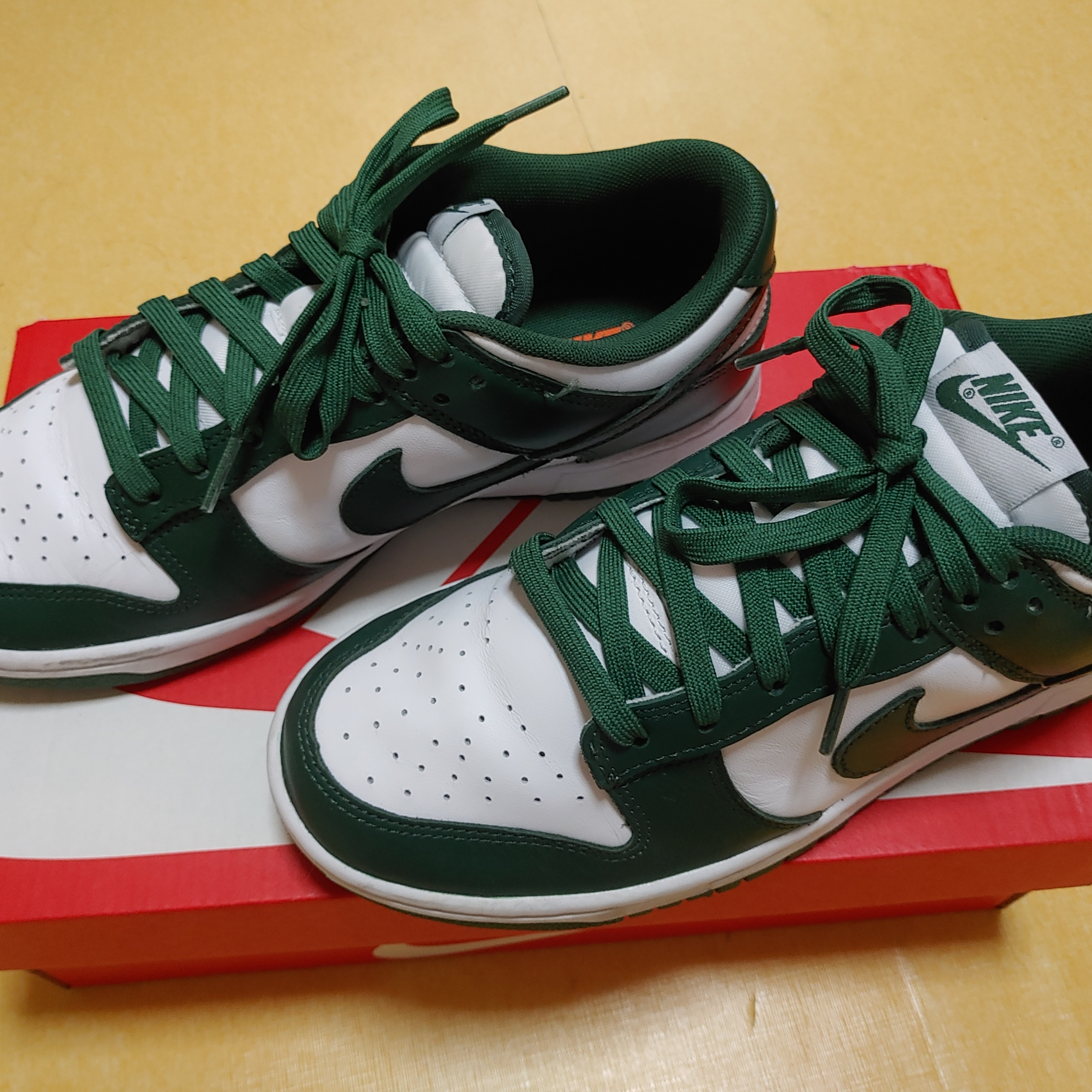 Nike Dunk Low Retro Varsity Green 착용 스타일 - 1