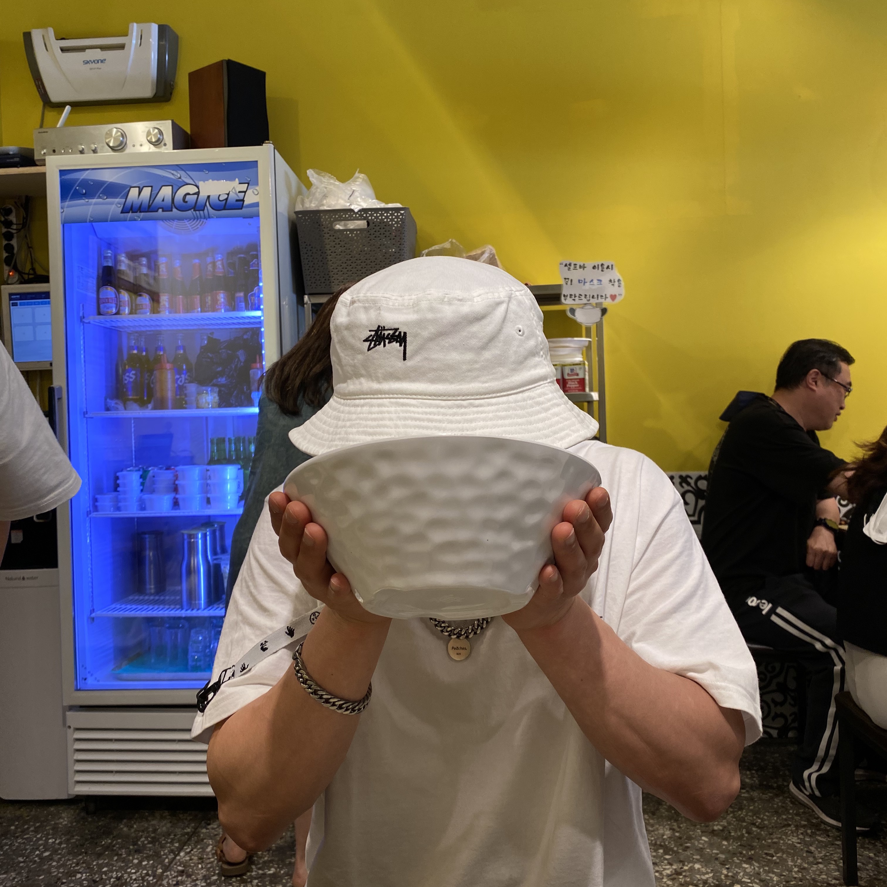 Stussy Stock Bucket Hat Natural, Stussy Stock Water Shorts Black 착용 스타일