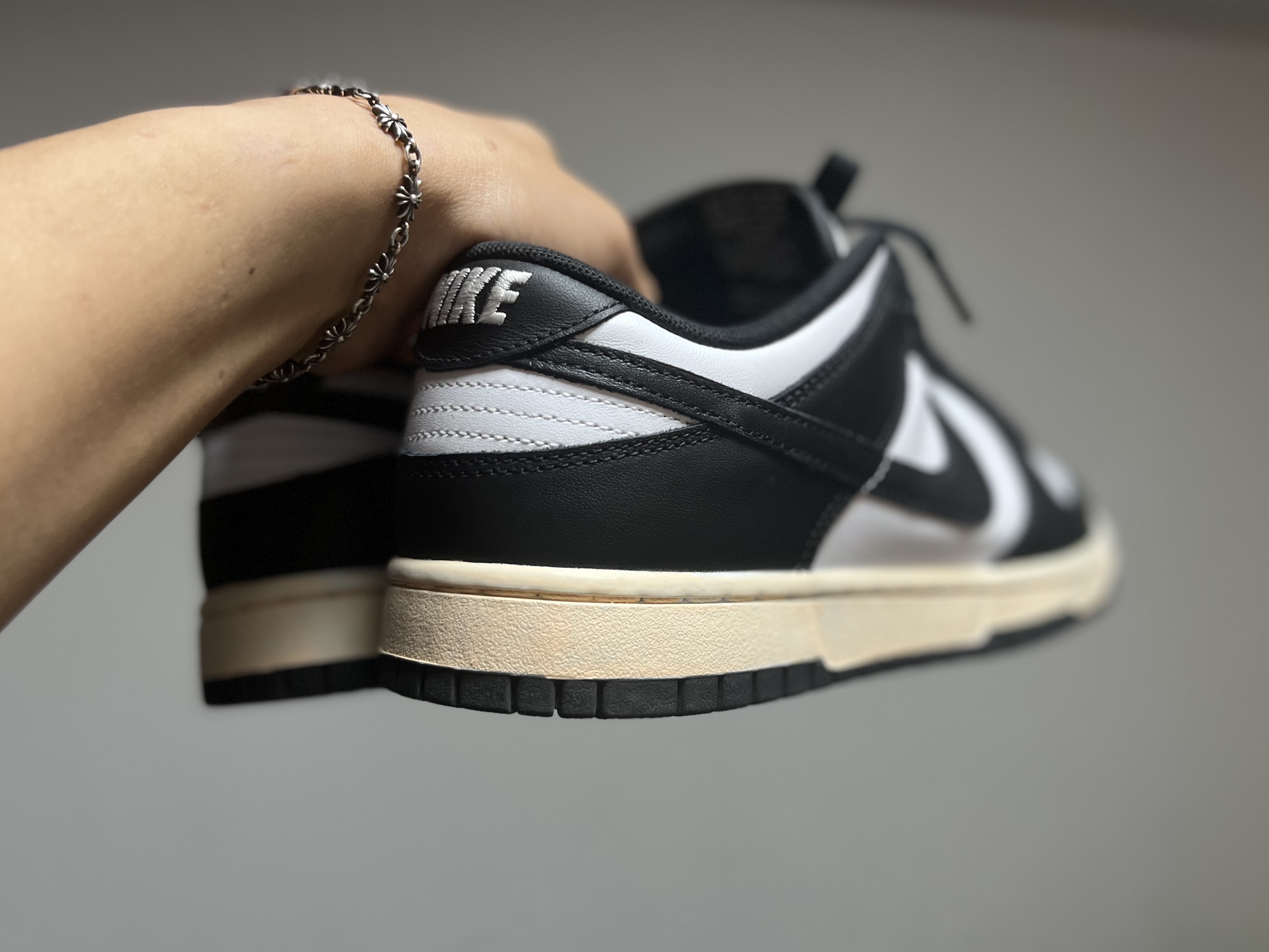 Nike Dunk Low Retro Black, (W) Nike Dunk Low Black 착용 스타일 - 2