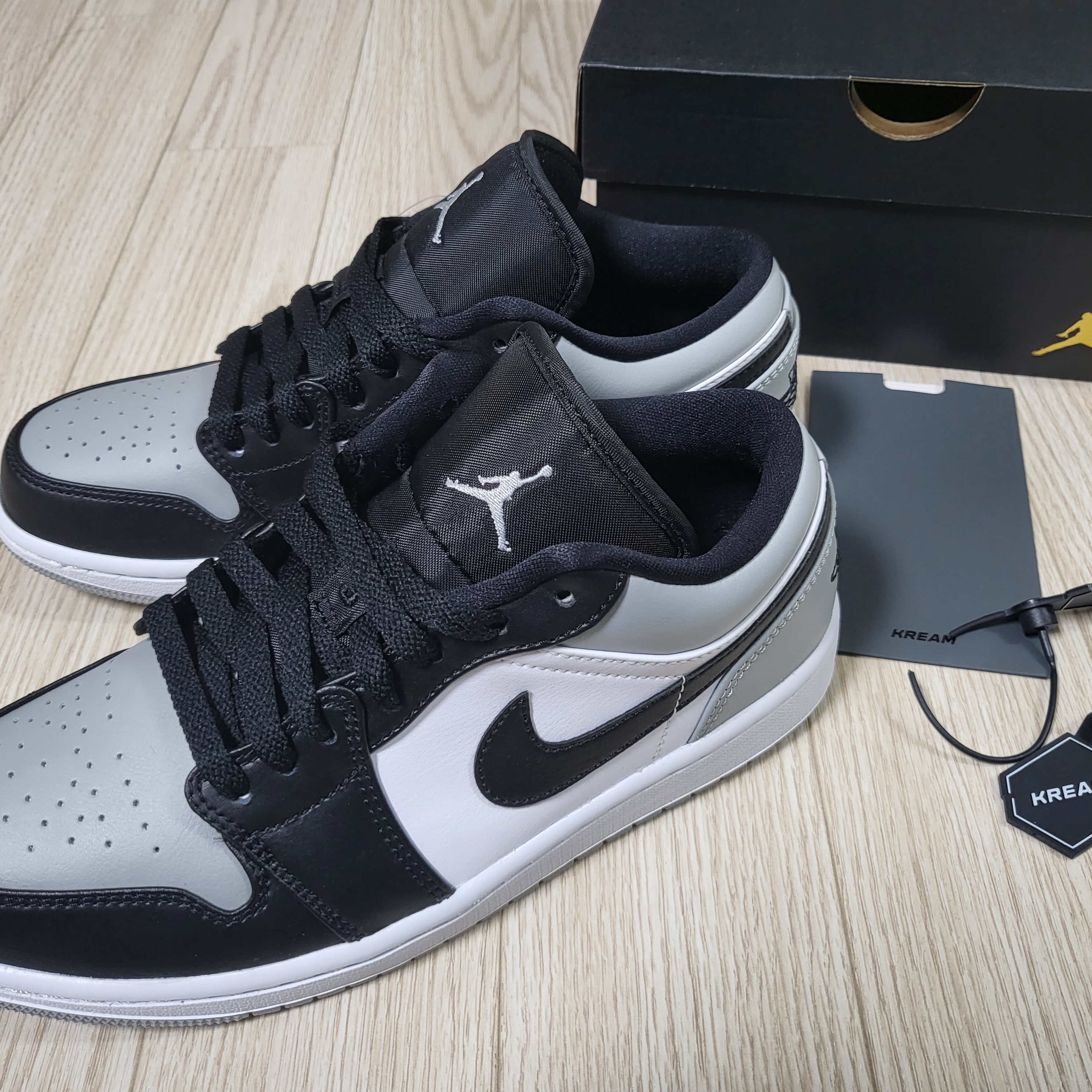 Jordan 1 Low Light Smoke Grey Black 착용 스타일 - 1