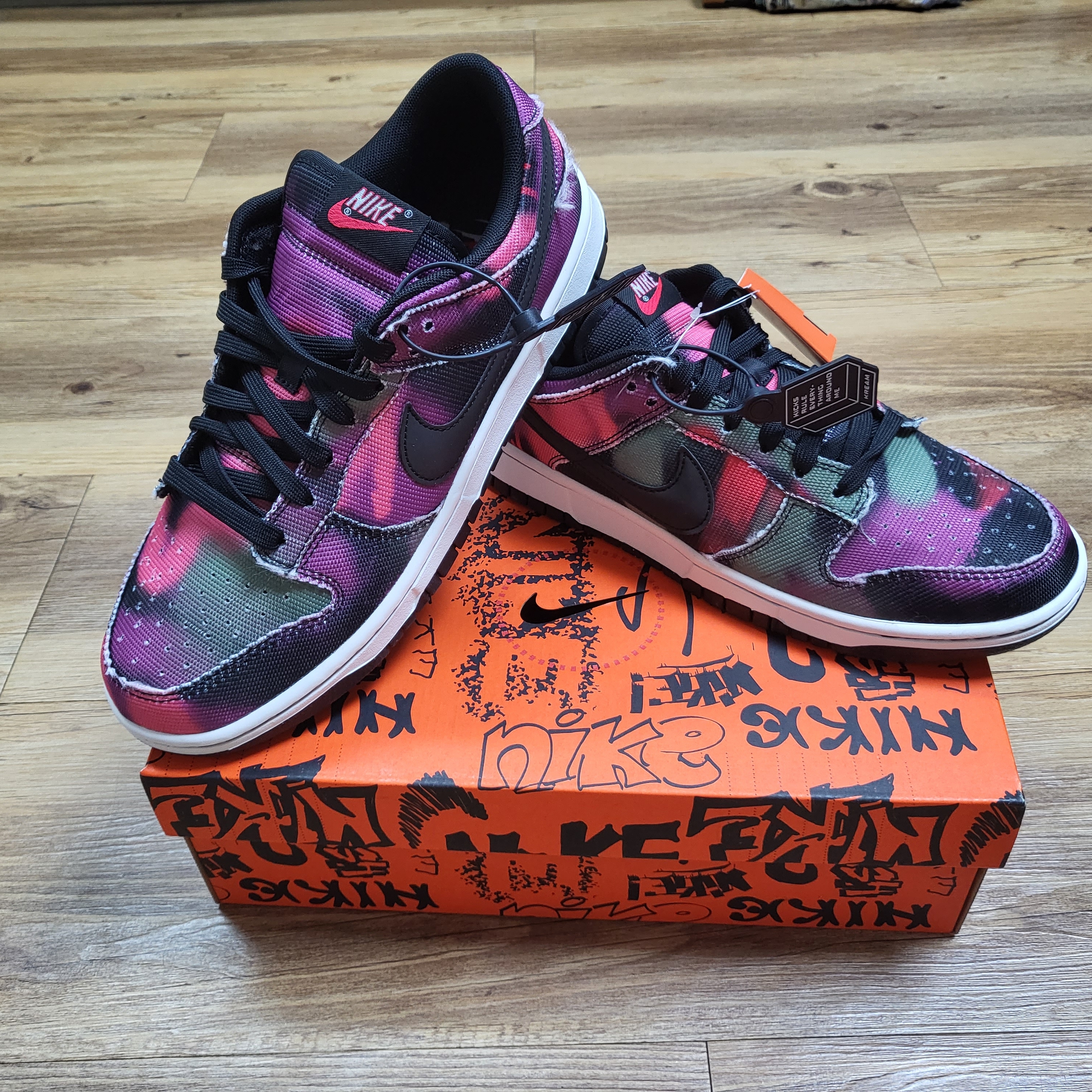 Nike Dunk Low Retro PRM Graffiti 착용 스타일 - 3