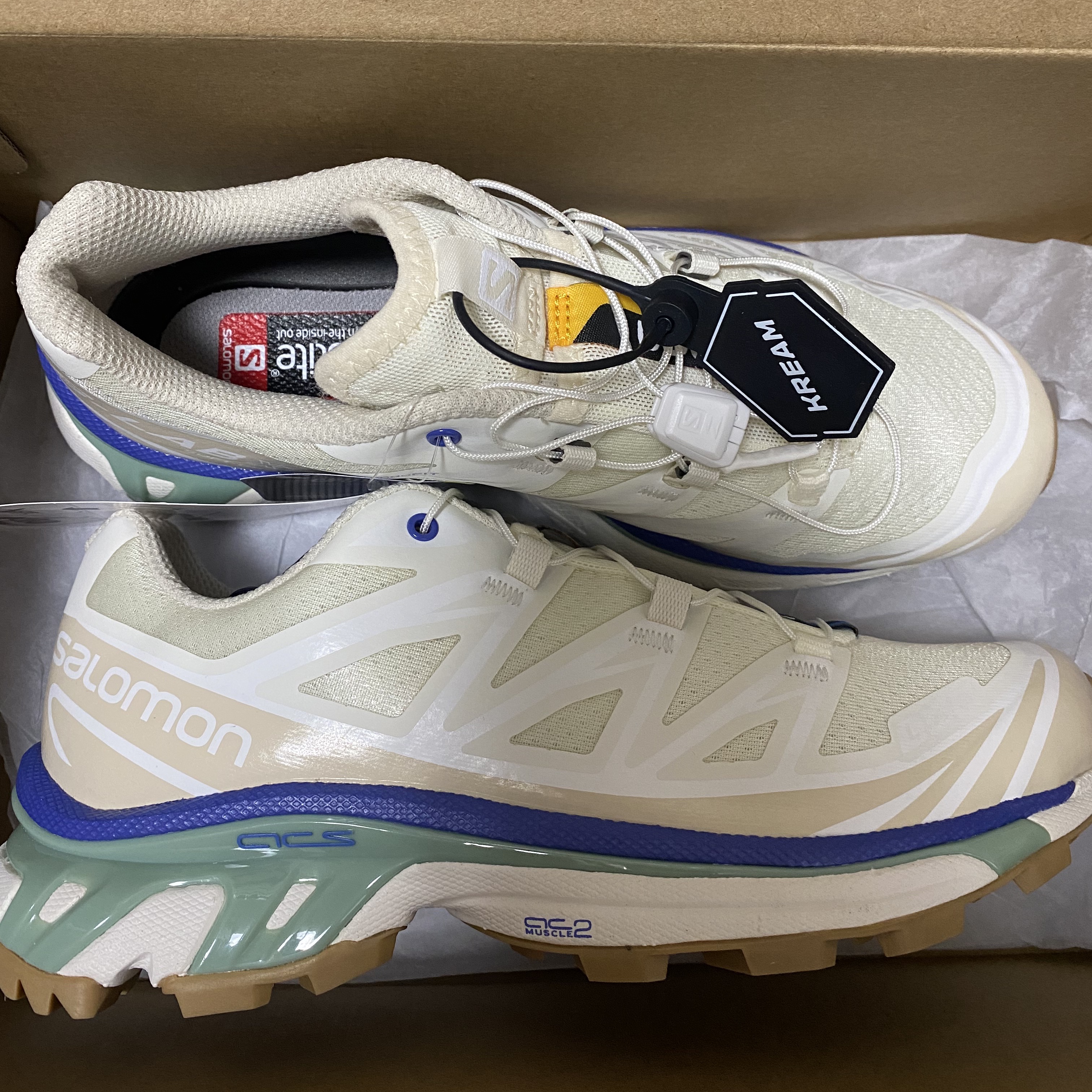 Salomon XT-6 Vanilla Ice Granite Green Gum 착용 스타일