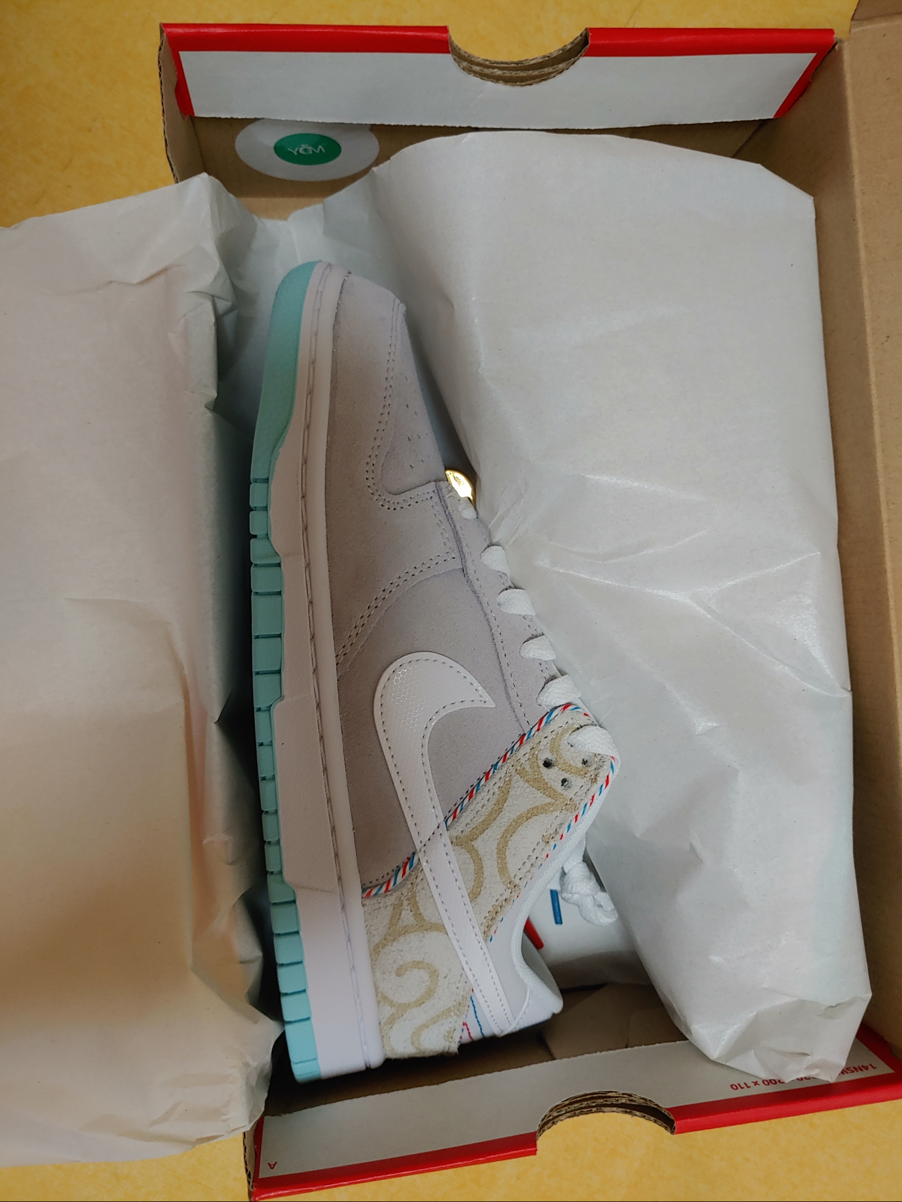 Nike Dunk Low Retro SE Barber Shop Grey 착용 스타일 - 2