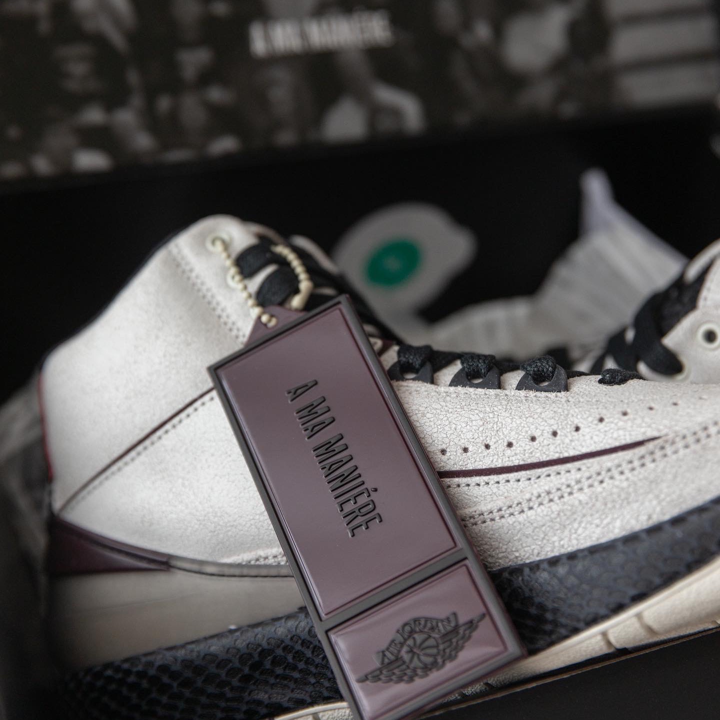 Jordan 2 x A Ma Maniere Retro SP Sail and Burgundy 착용 스타일 - 5