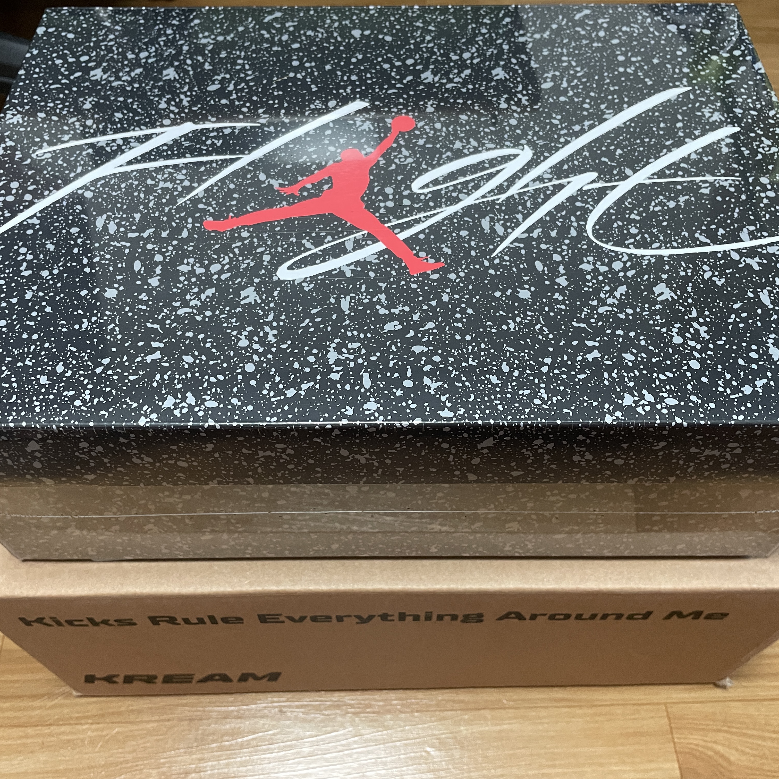 Jordan 4 Retro White and Black 착용 스타일 - 1