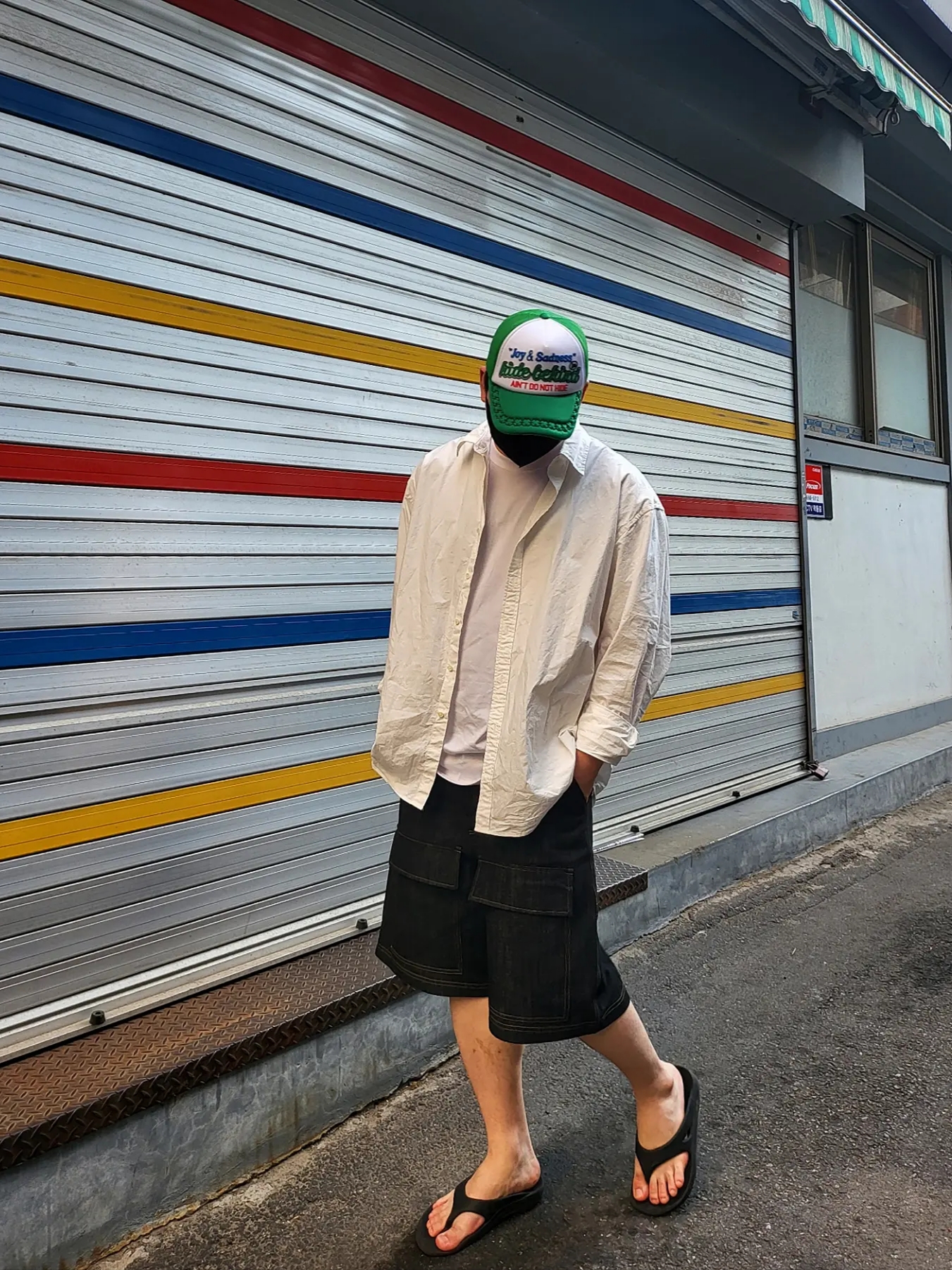 Oofos OOriginal Black 착용 스타일 - 1