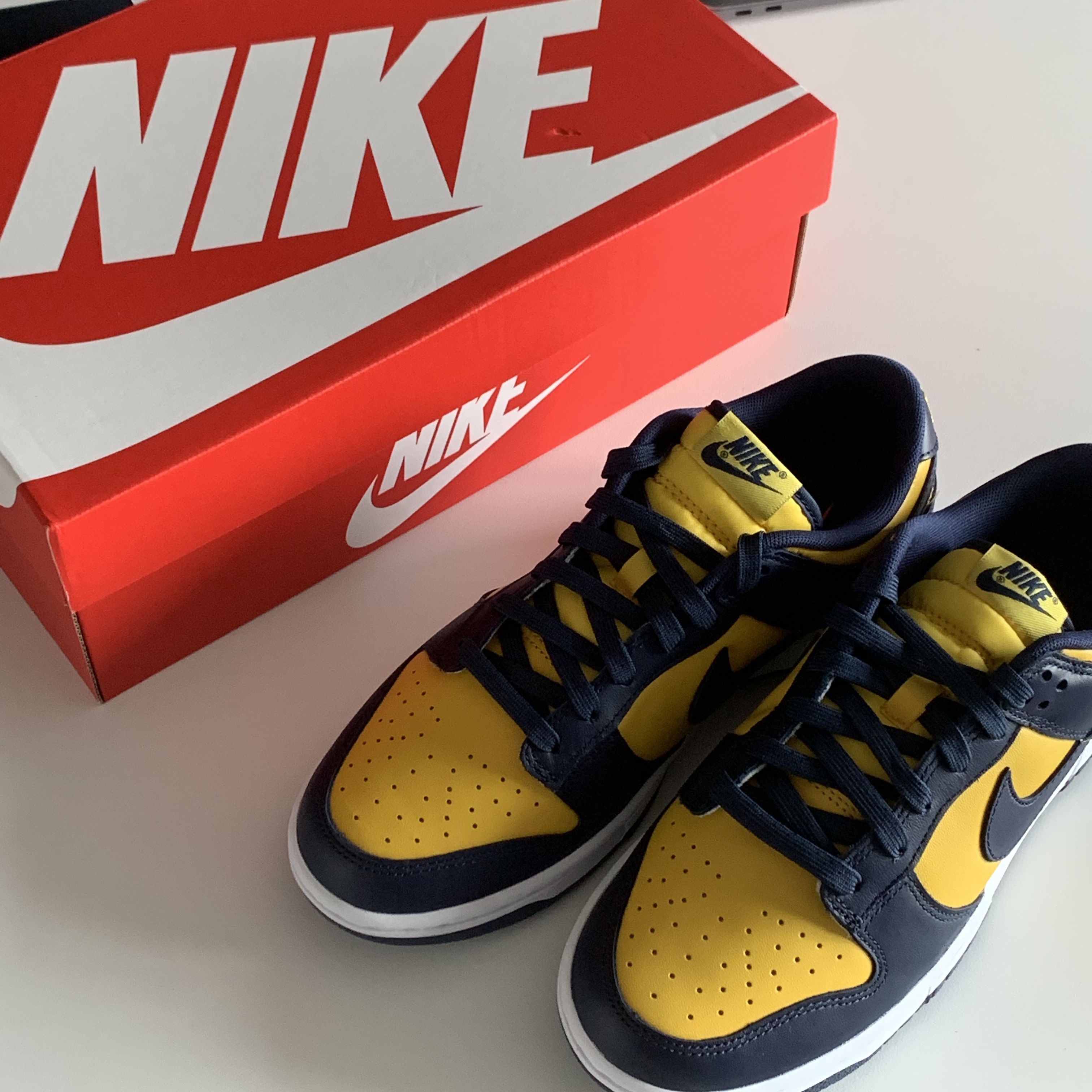 Nike Dunk Low Retro Varsity Maize 착용 스타일 - 1