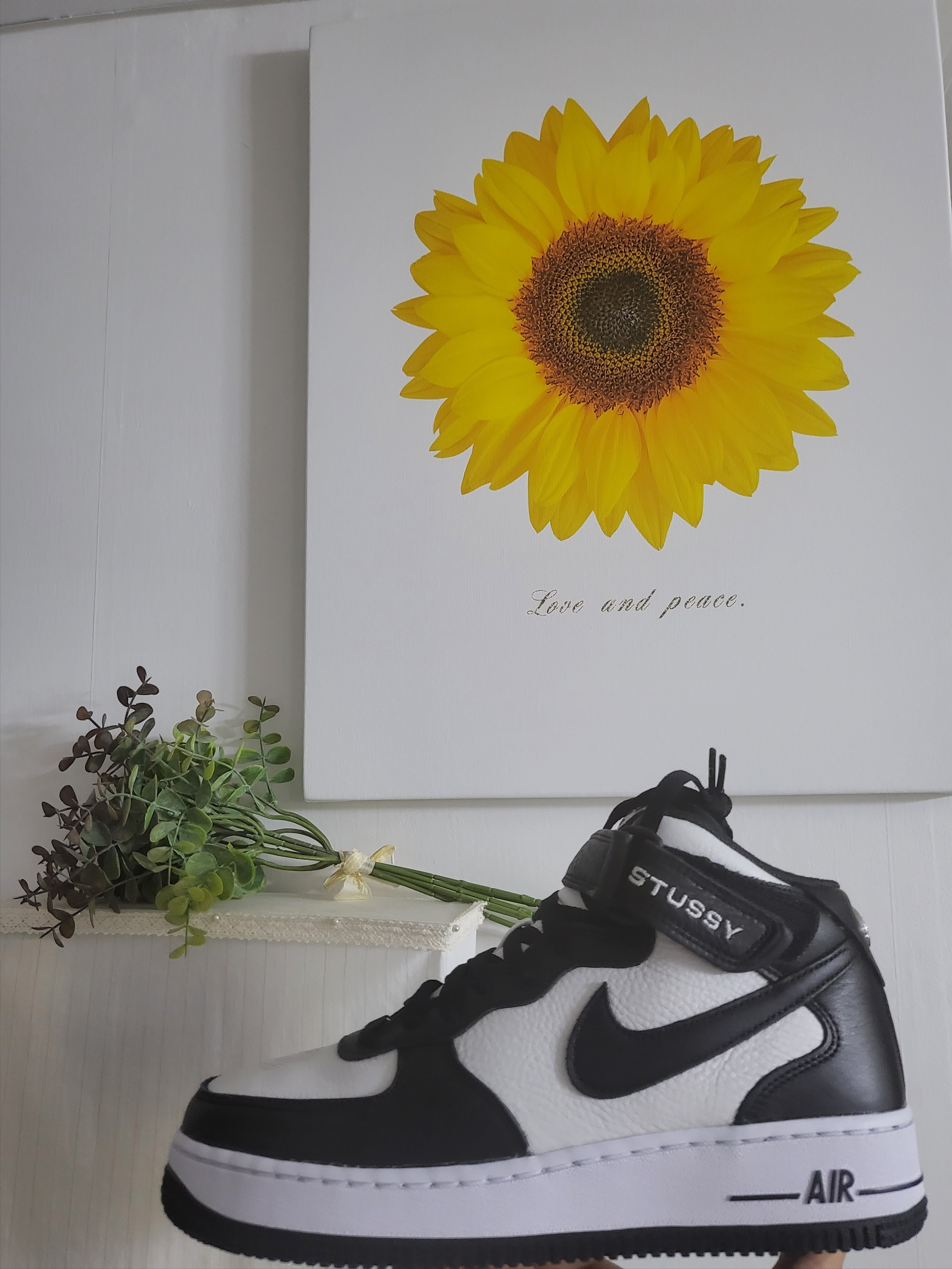 Nike x Stussy Air Force 1 '07 Mid SP Black and Light Bone, Nike x Ambush Dunk High Black 착용 스타일 - 1