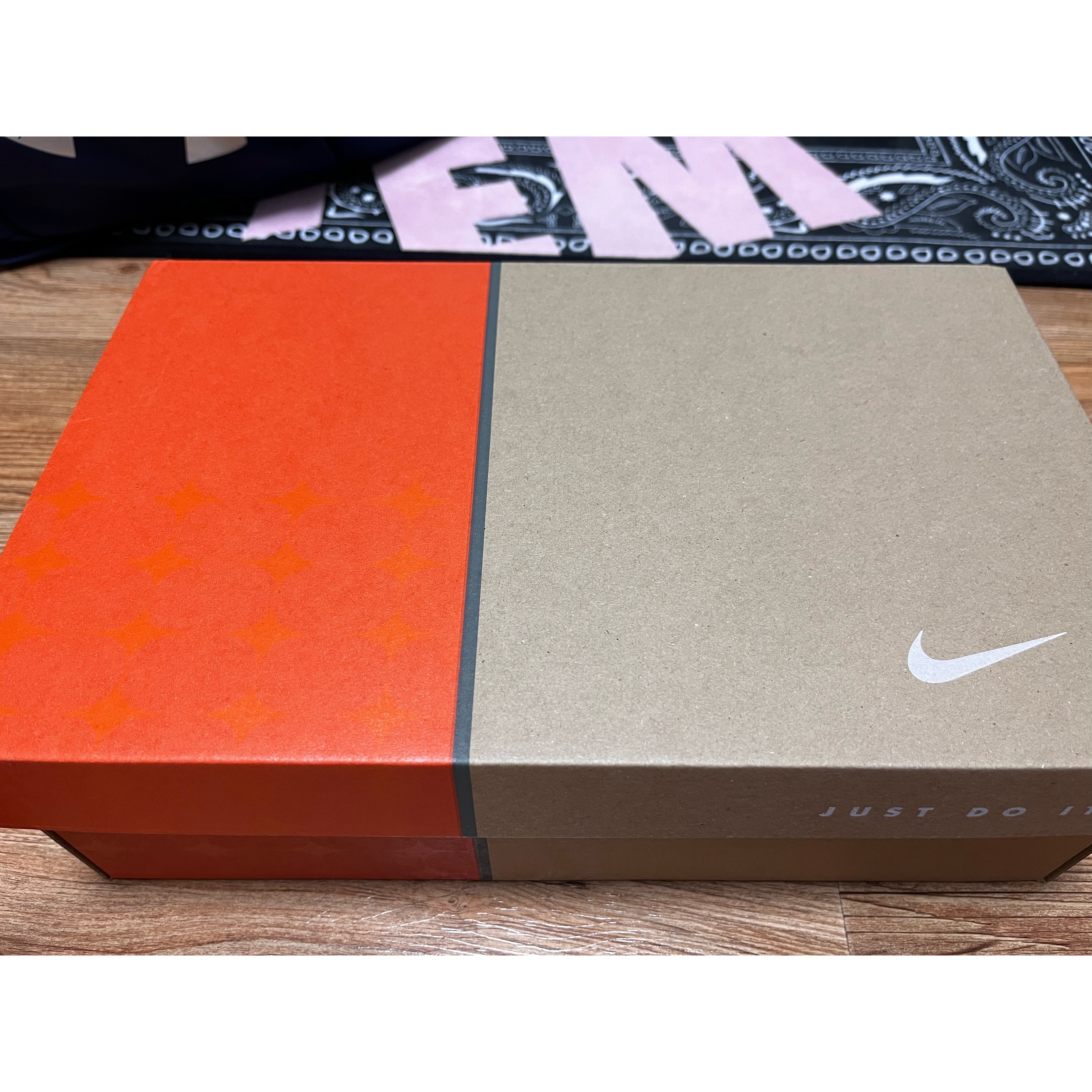 Nike Air Force 1 Low Retro Color of the Month Chocolate 착용 스타일 - 3