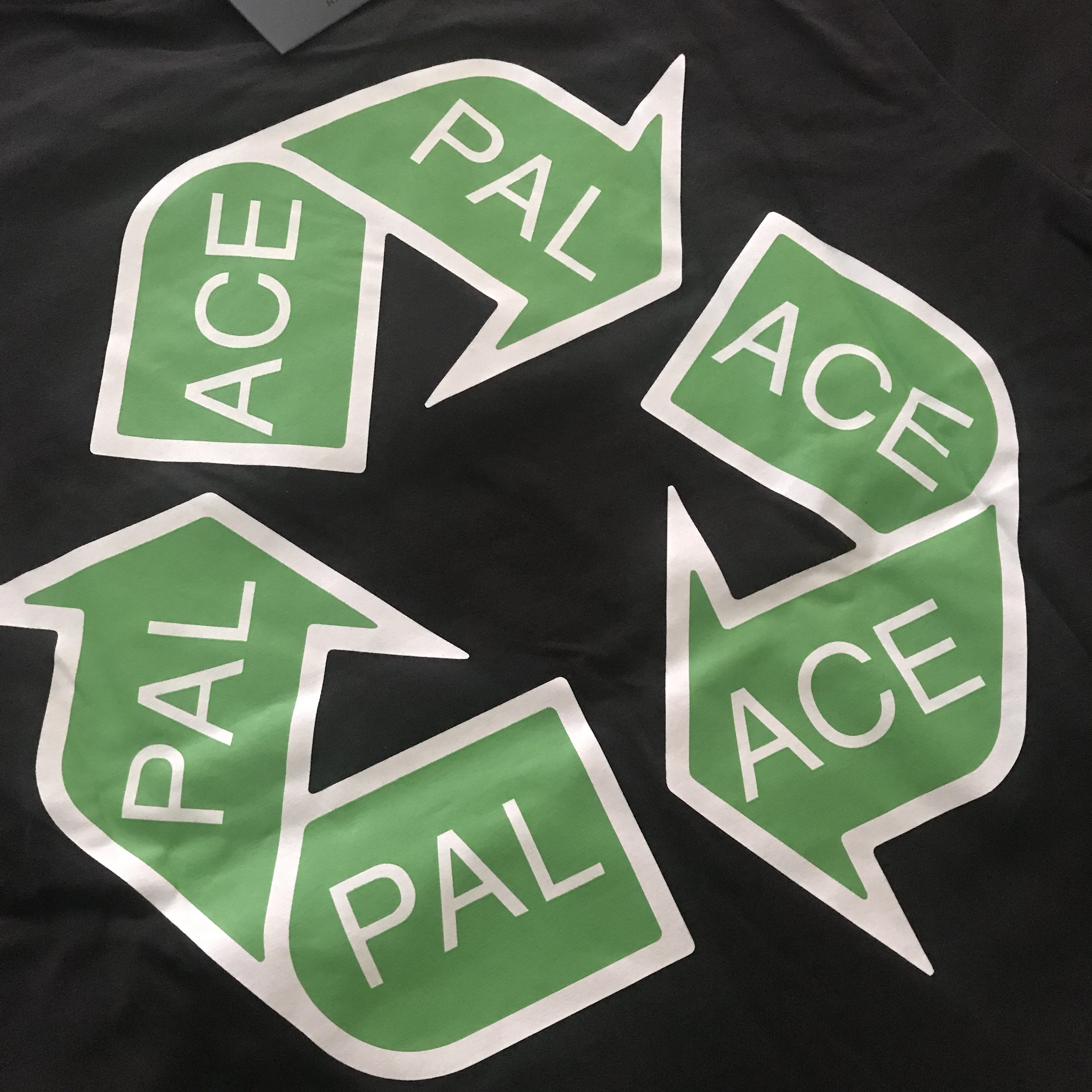 Palace P-Cycle T-Shirt Black - 21SS 착용 스타일