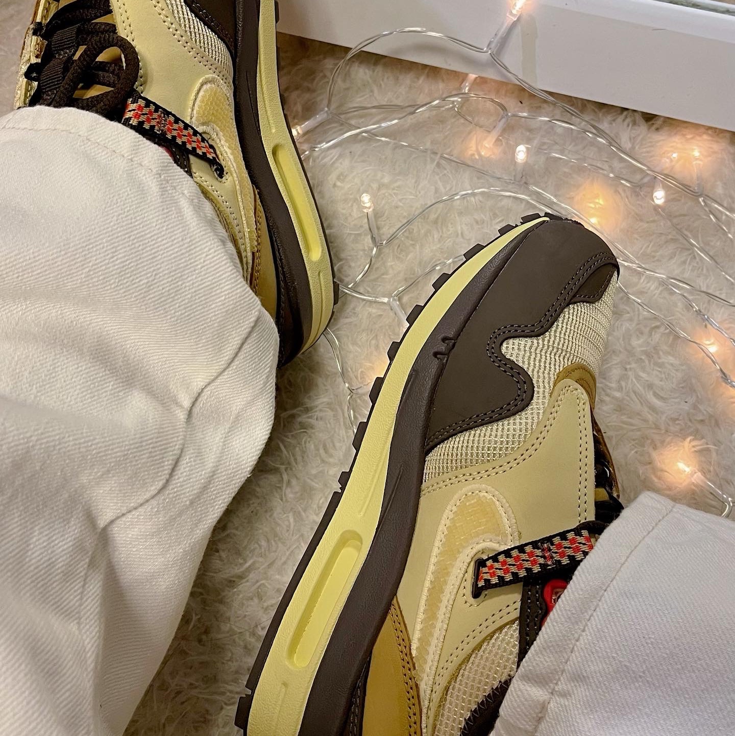 Nike x Travis Scott Air Max 1 Cact.us Brown, (W) Nike Dunk Low Archeo Pink 착용 스타일 - 3
