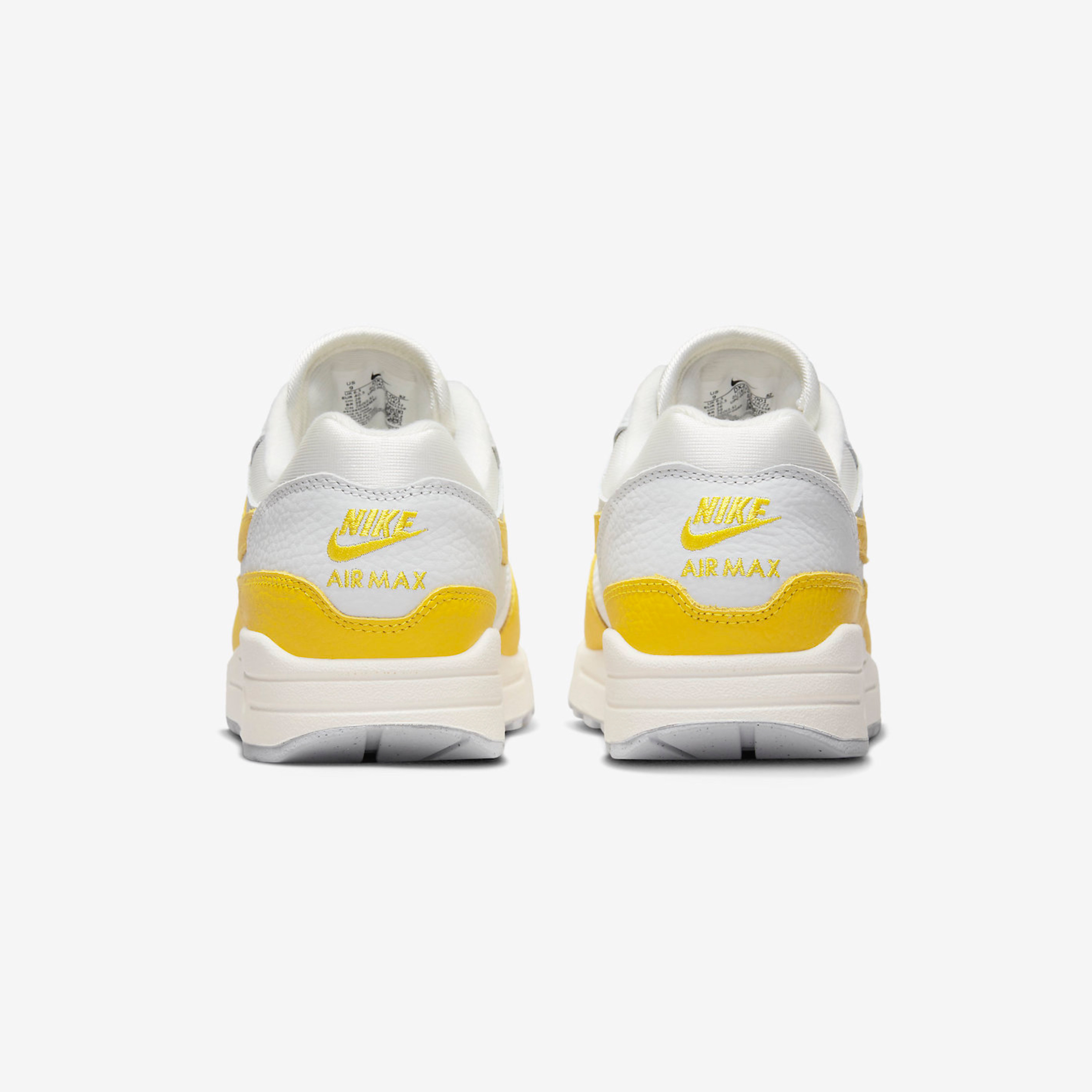 (W) Nike Air Max 1 Tour Yellow 착용 스타일 - 5