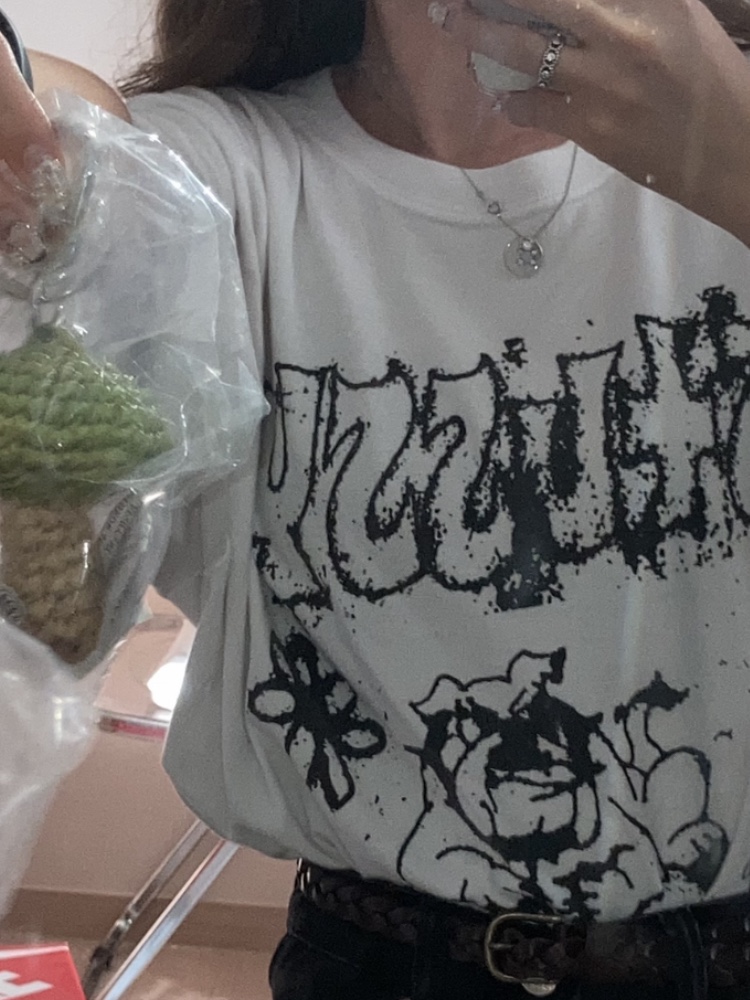 Stussy Bad Dream T-Shirt White, Stussy Mushroom Raffia Keychain 착용 스타일 - 1
