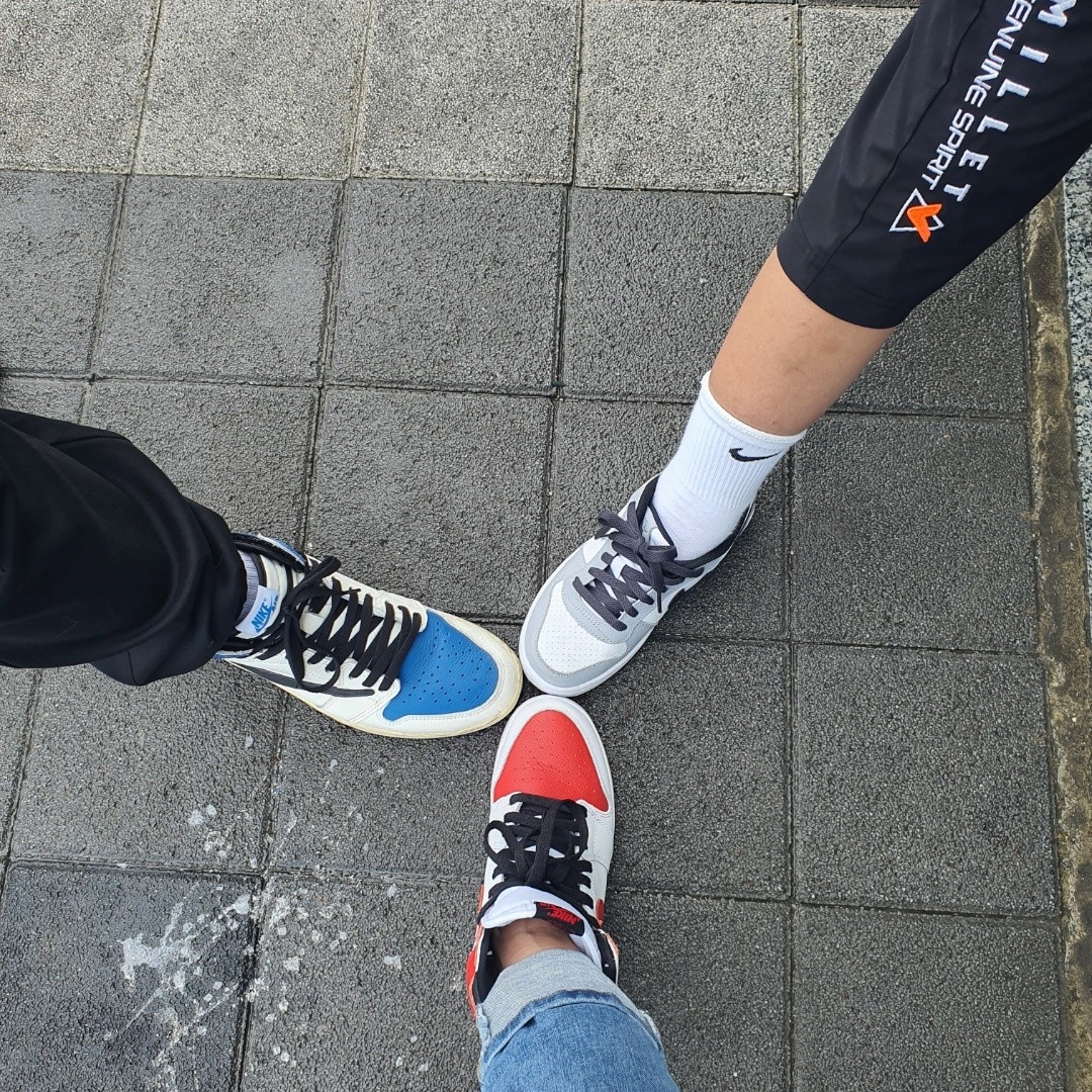 Jordan 1 x Travis Scott x Fragment Retro High OG SP Military Blue, Jordan 1 Retro High OG Heritage 착용 스타일