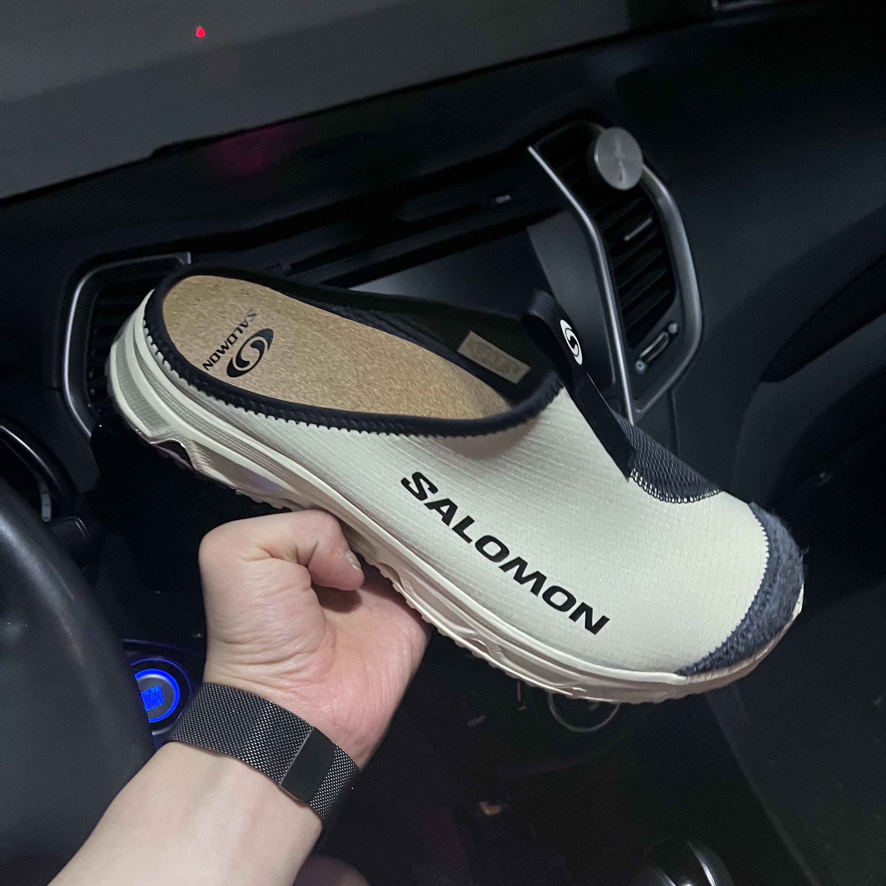 Salomon RX Slide 3.0 Bleached Sand 착용 스타일