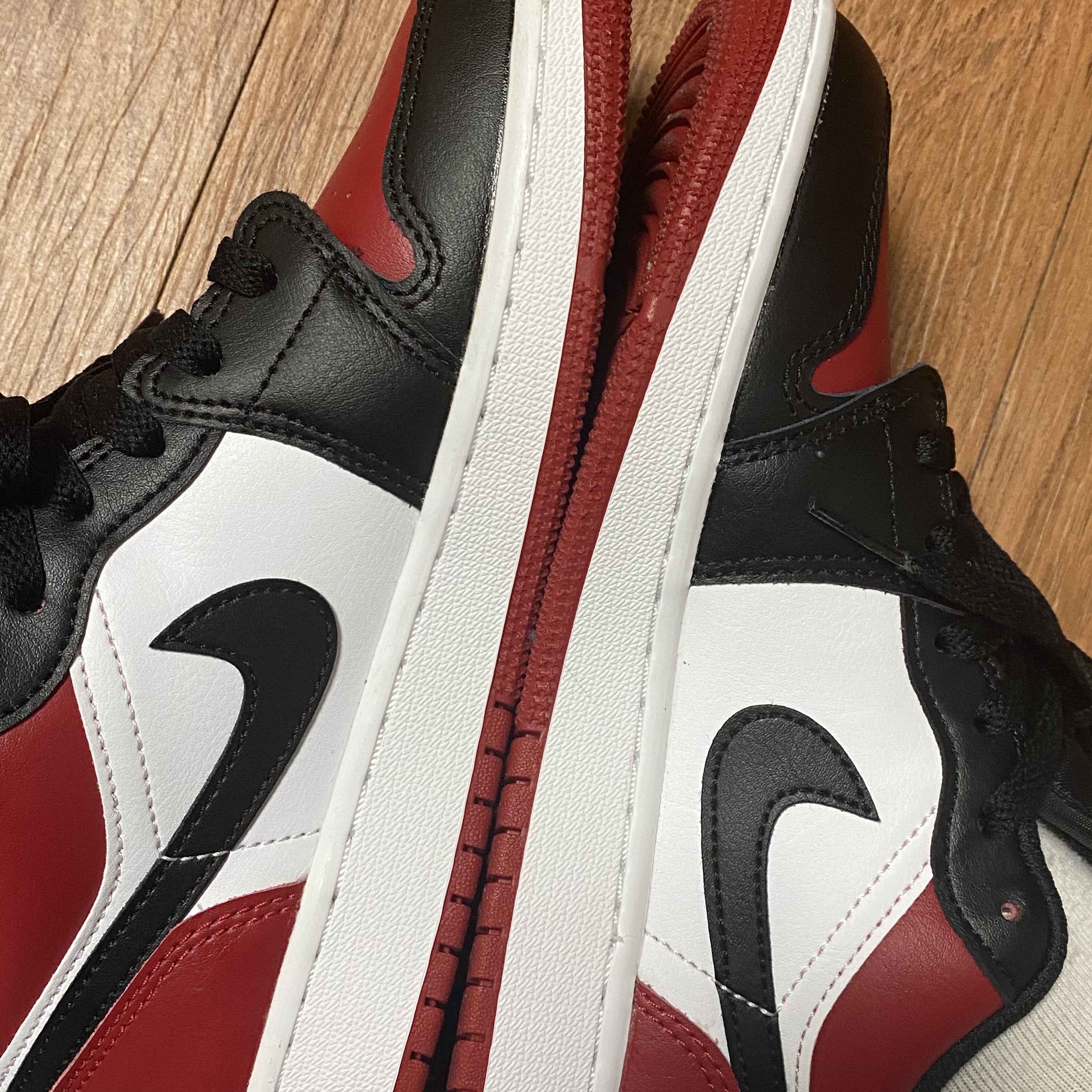 (GS) Jordan 1 Low Bred Toe, Jordan 1 Low Bred Toe 착용 스타일 - 2