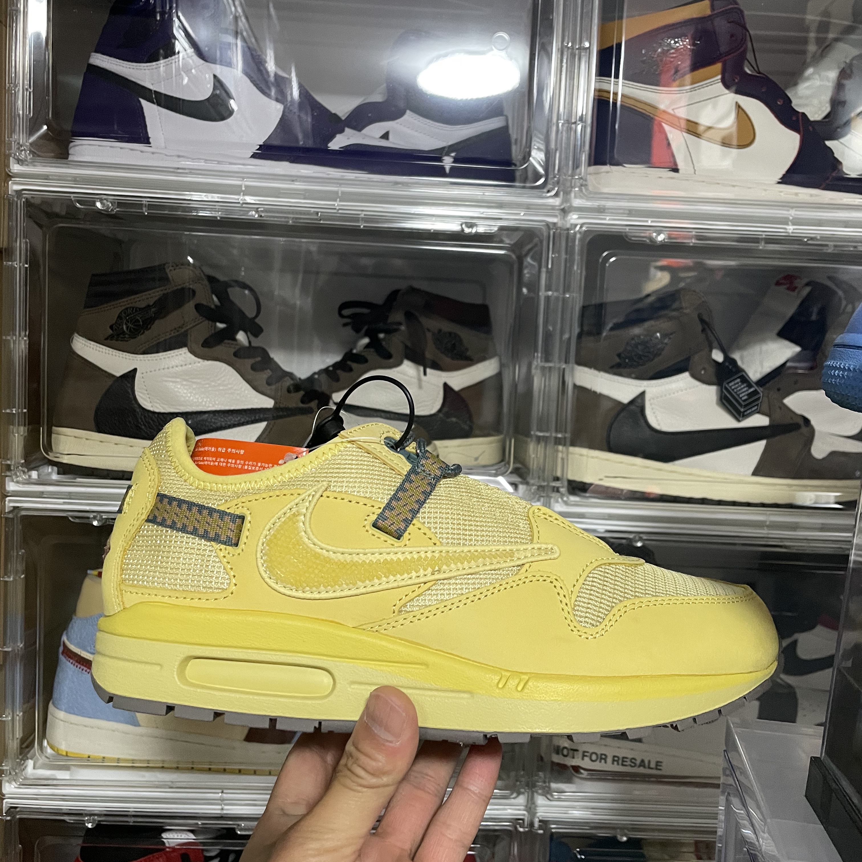 Nike x Travis Scott Air Max 1 Cact.us Gold, Nike x Travis Scott Air Max 1 Cact.us Brown 착용 스타일 - 2