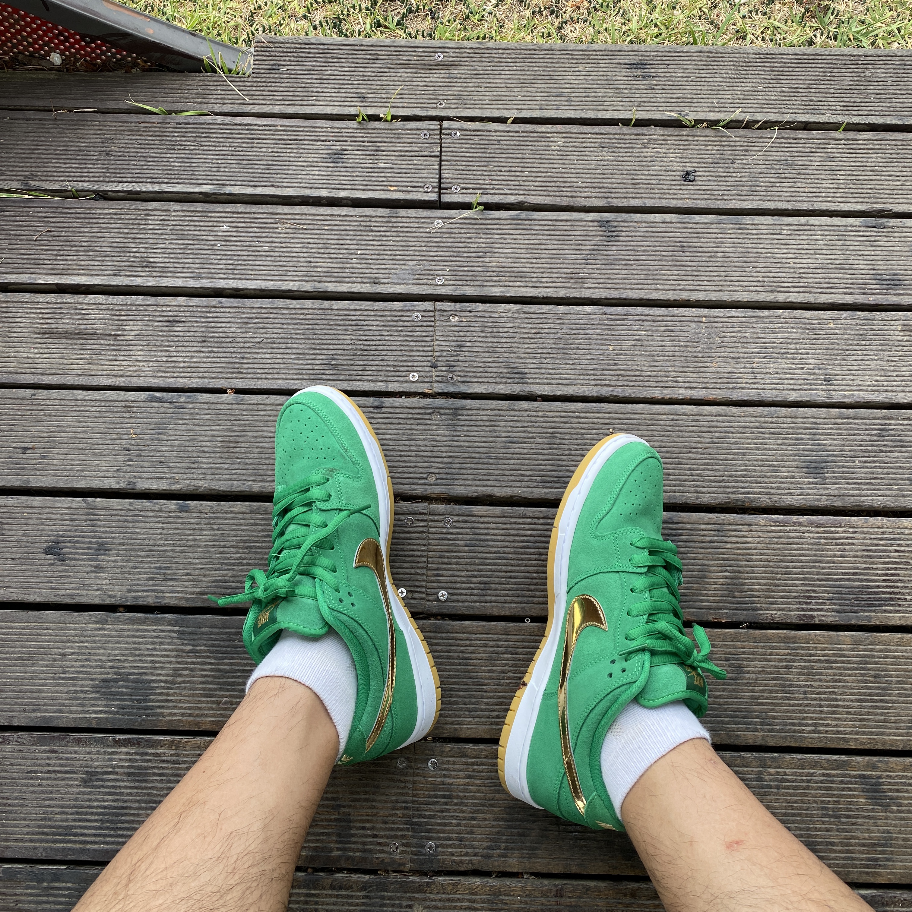 Nike SB Dunk Low Pro Shamrock 착용 스타일