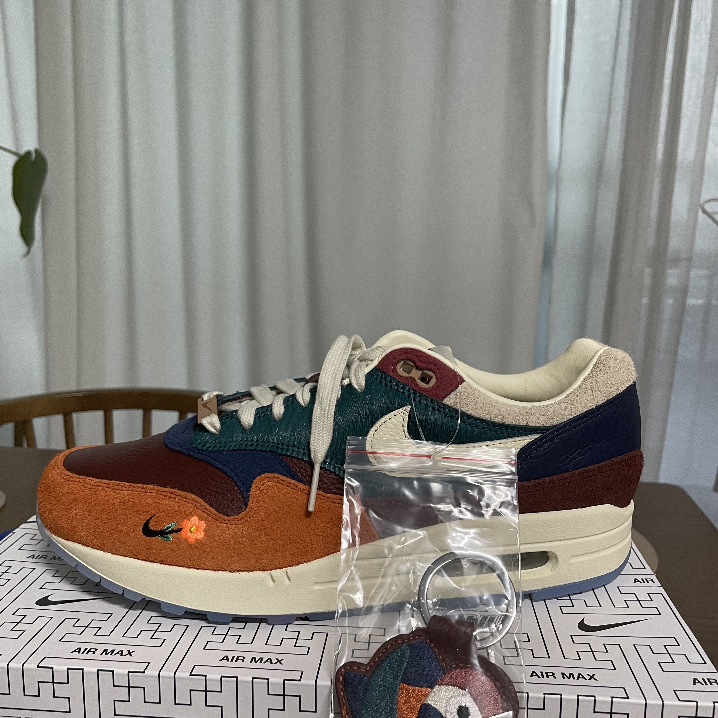 Nike x Kasina Air Max 1 SP Won-Ang Orange 착용 스타일 - 2