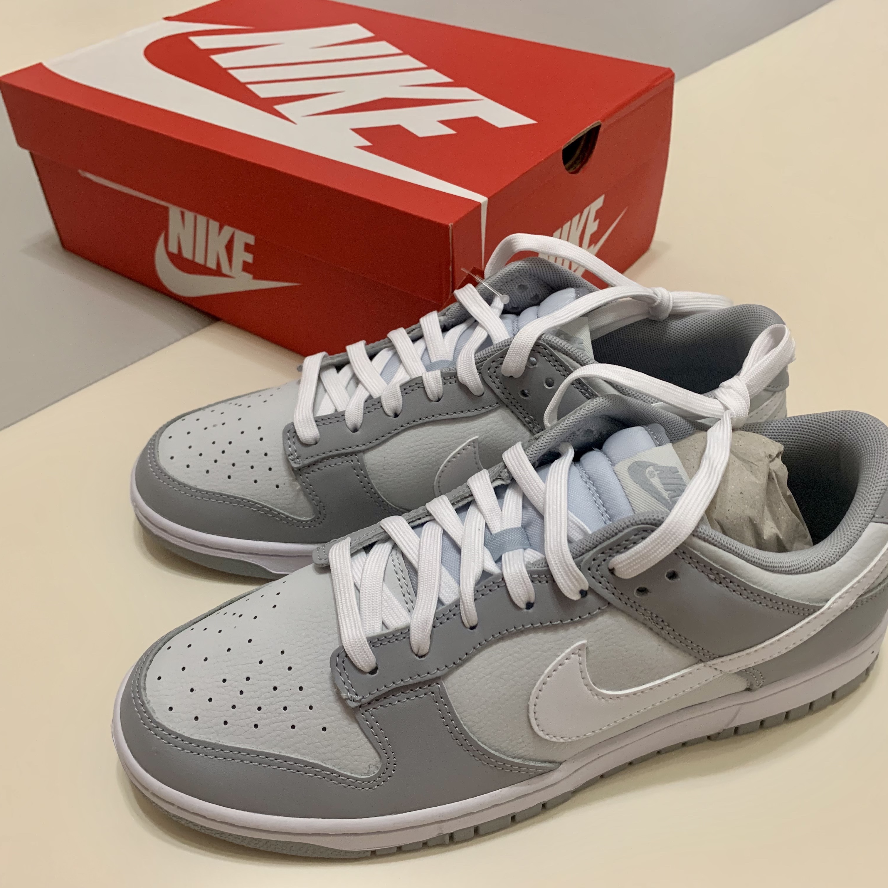 Nike Dunk Low Retro Wolf Grey 착용 스타일