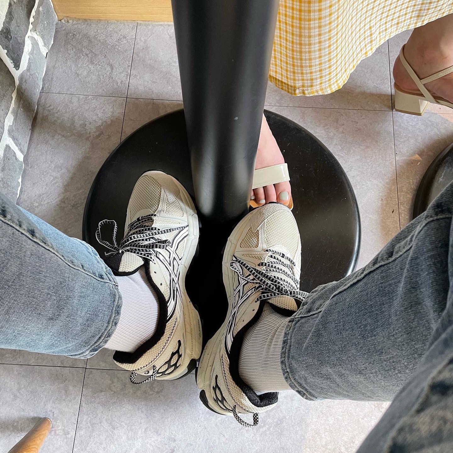 Asics Gel-Kahana 8 Khaki 착용 스타일