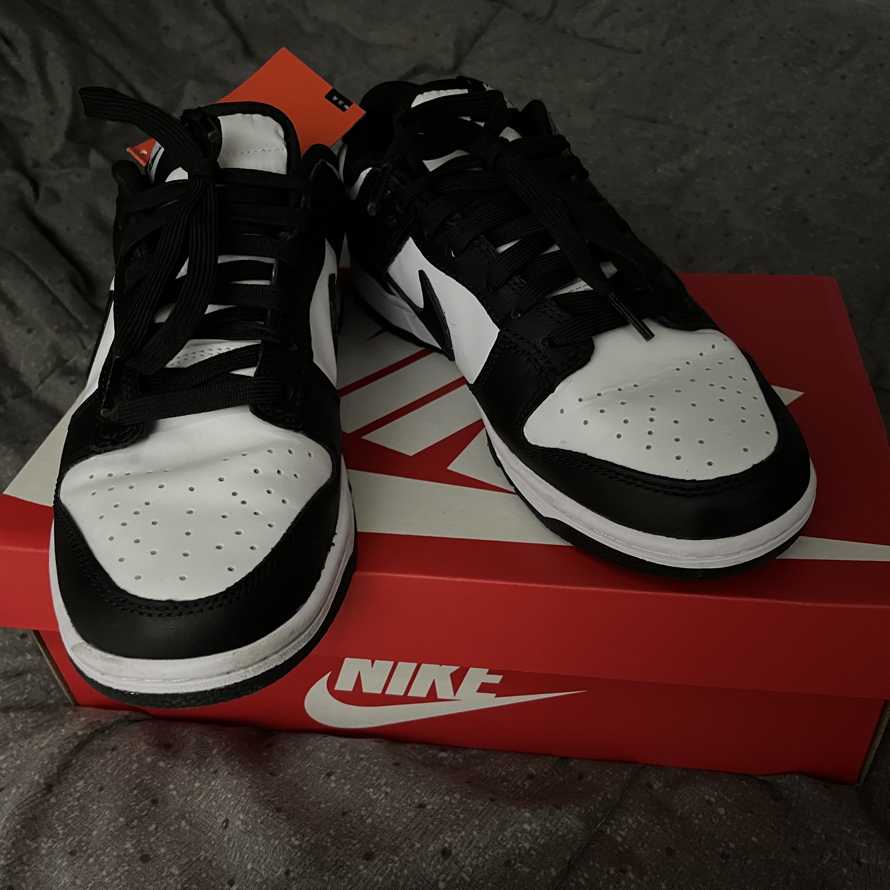Nike Dunk Low Retro Black 착용 스타일