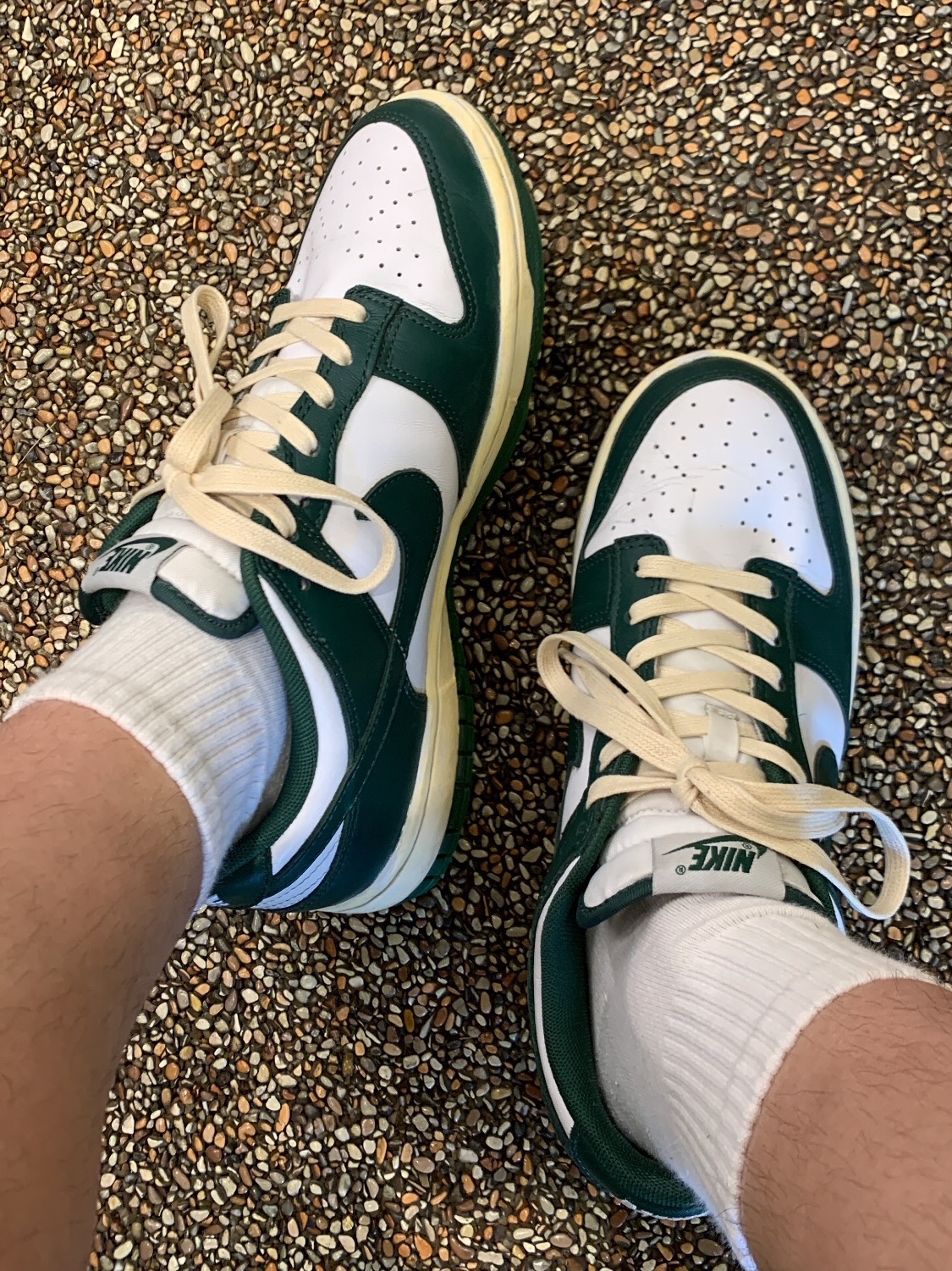 Nike Dunk Low Retro Varsity Green 착용 스타일