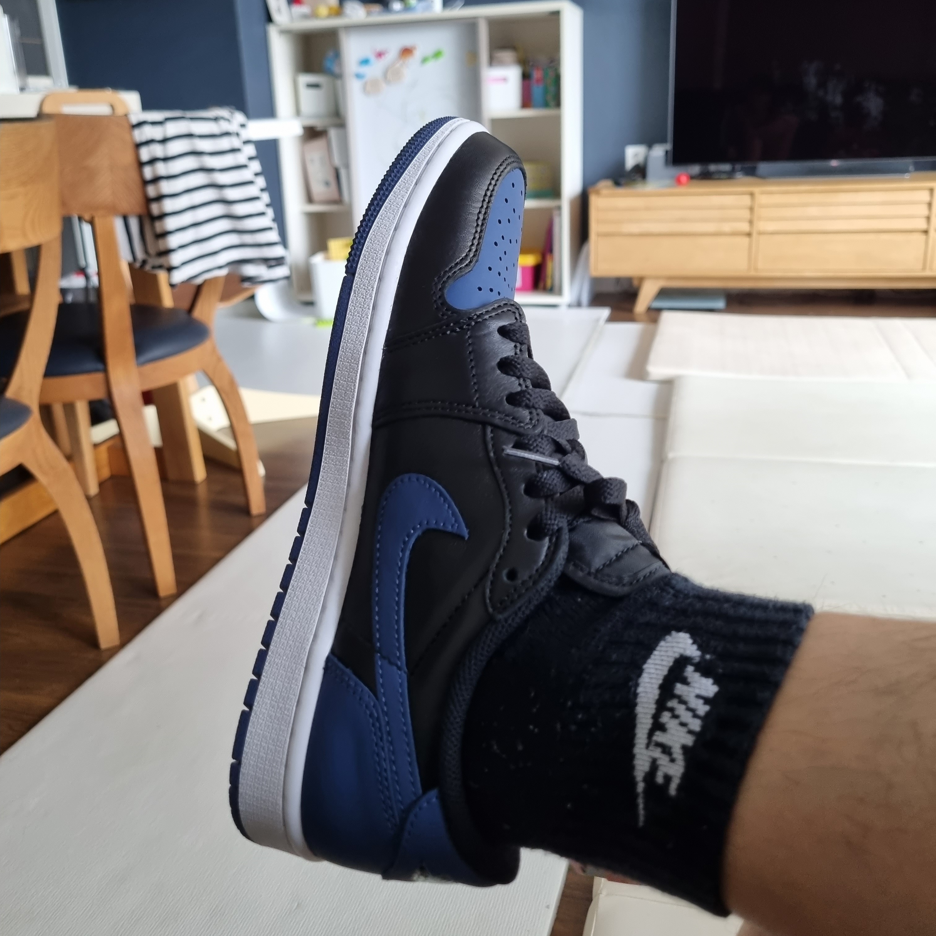 Jordan 1 Retro Low OG Mystic Navy 착용 스타일 - 3