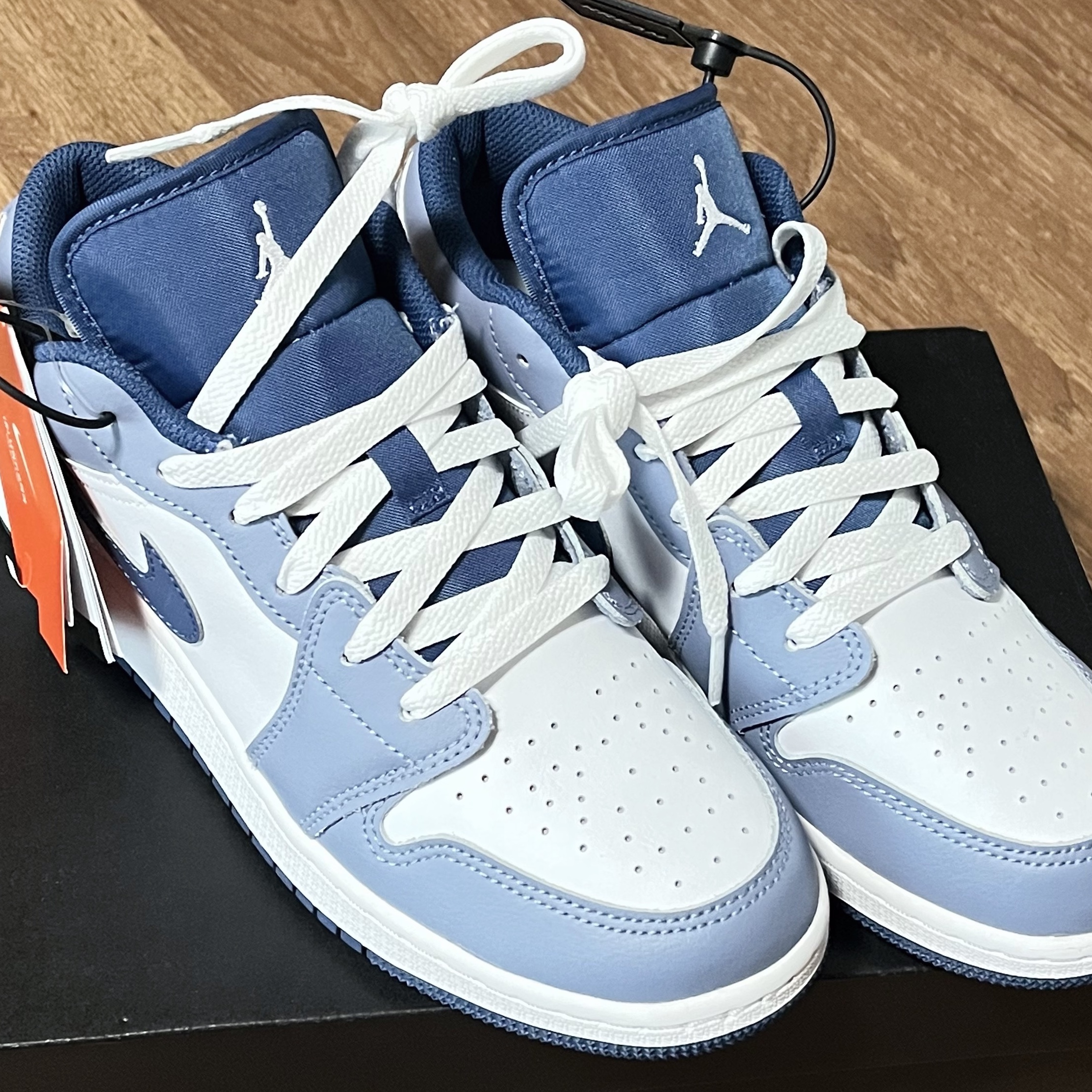(GS) Jordan 1 Low SE Ashen Slate and Mystic Navy 착용 스타일 - 2