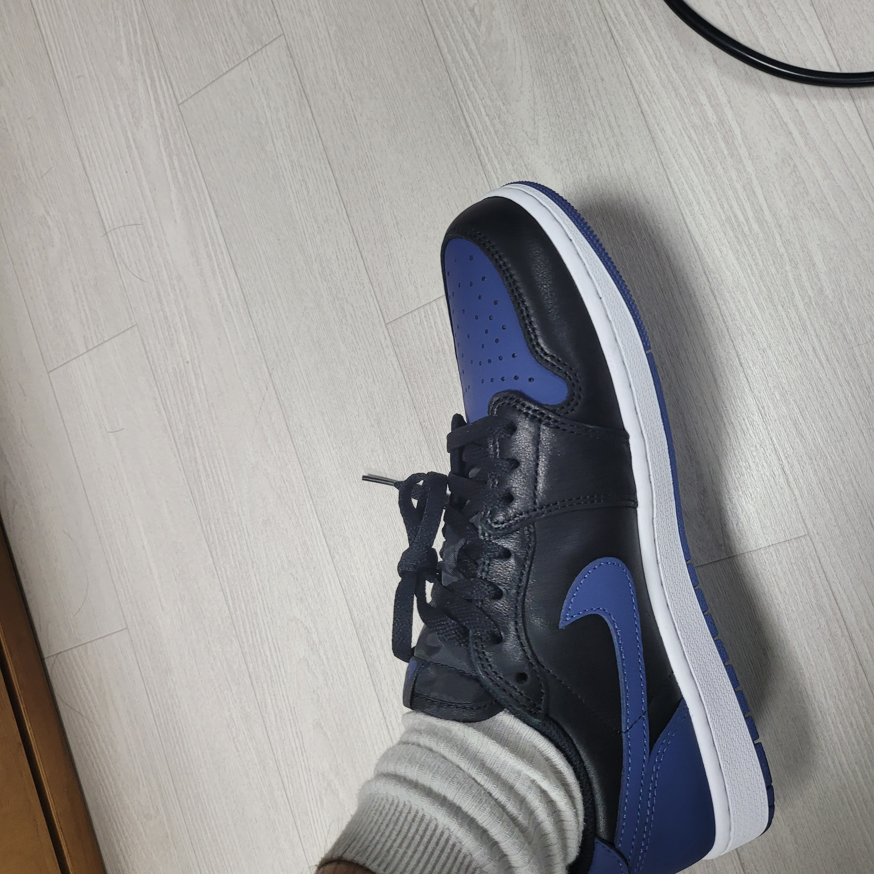 Jordan 1 Retro Low OG Mystic Navy 착용 스타일 - 2
