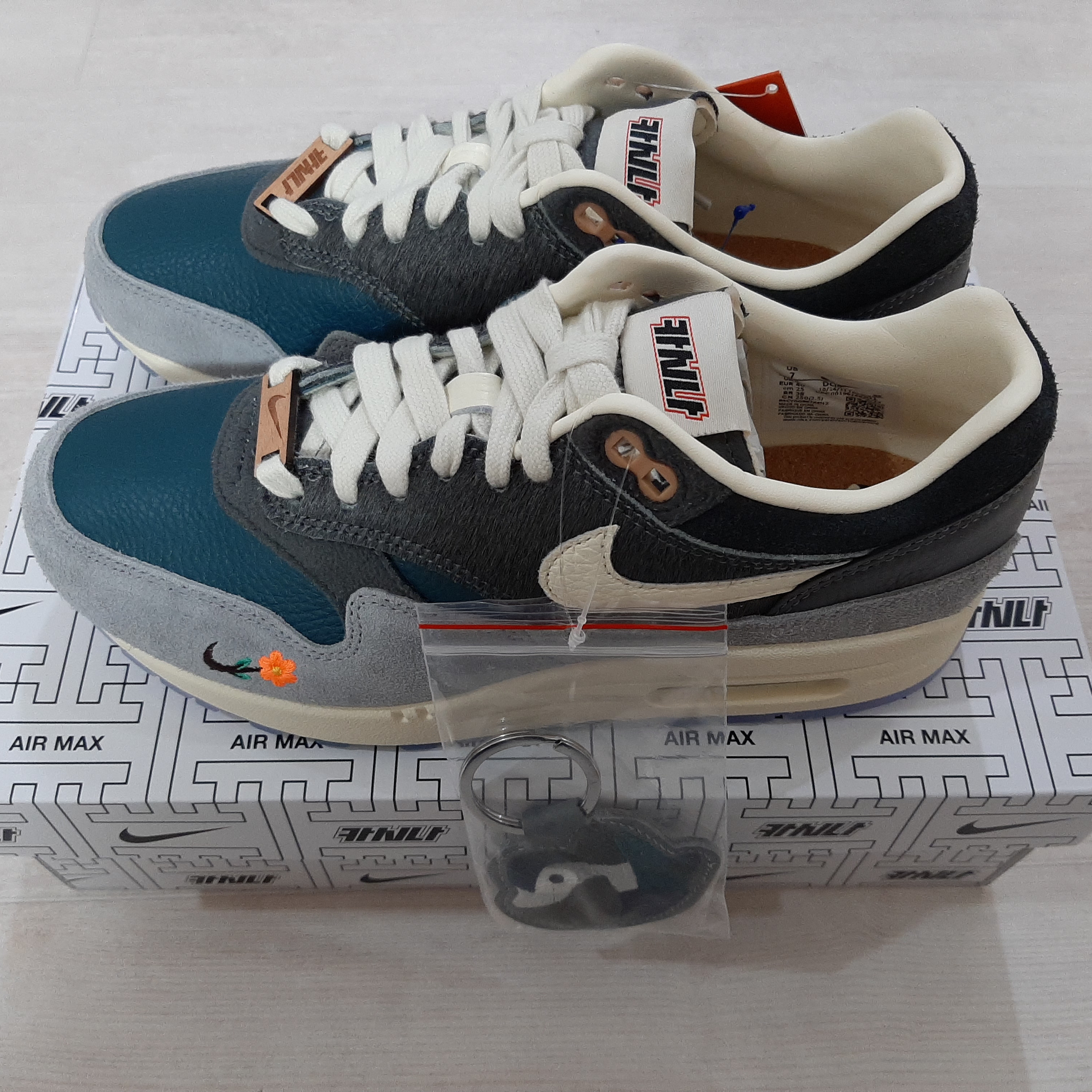 Nike x Kasina Air Max 1 SP Won-Ang Particle Grey 착용 스타일 - 1
