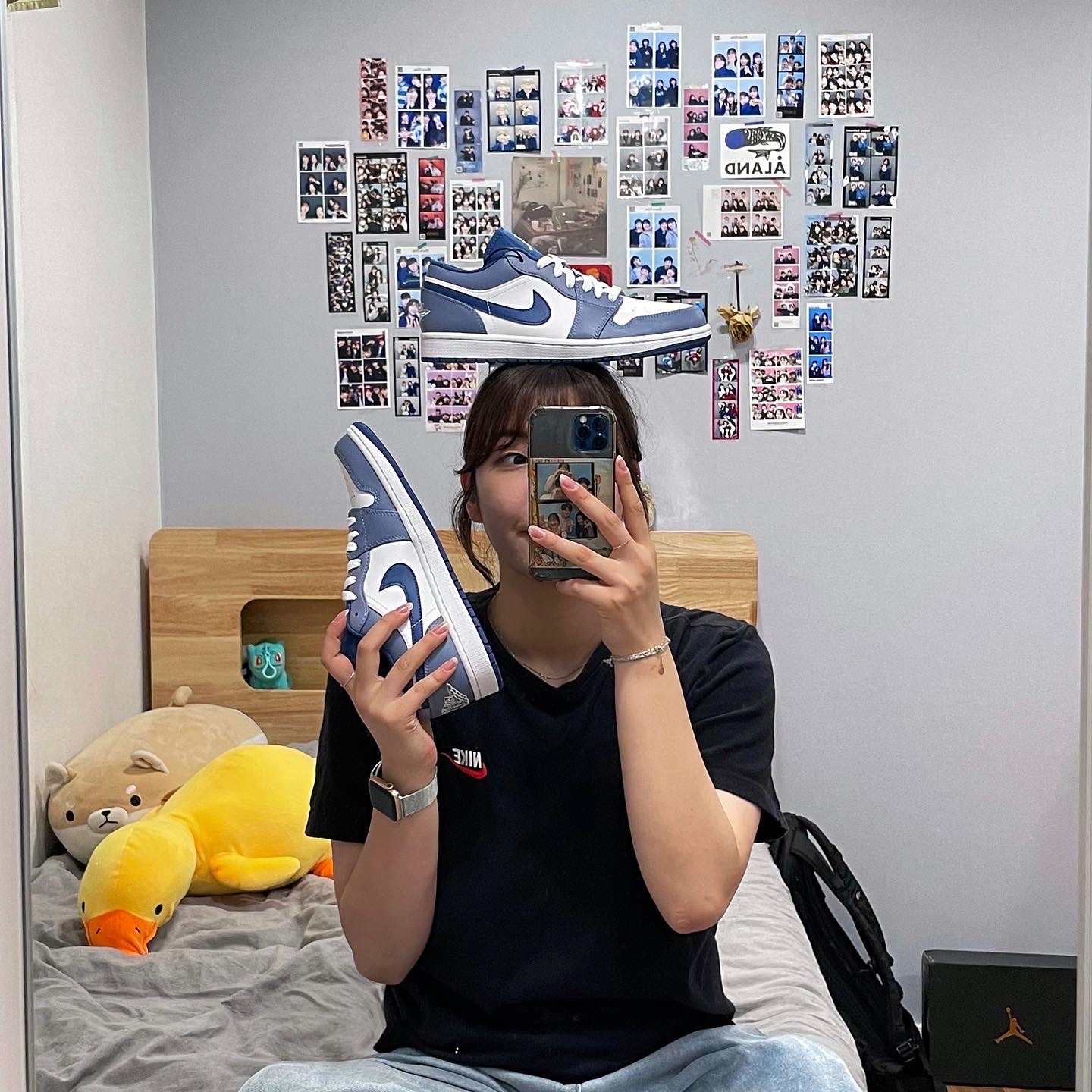 Jordan 1 Low Ashen Slate and Mystic Navy 착용 스타일 - 2