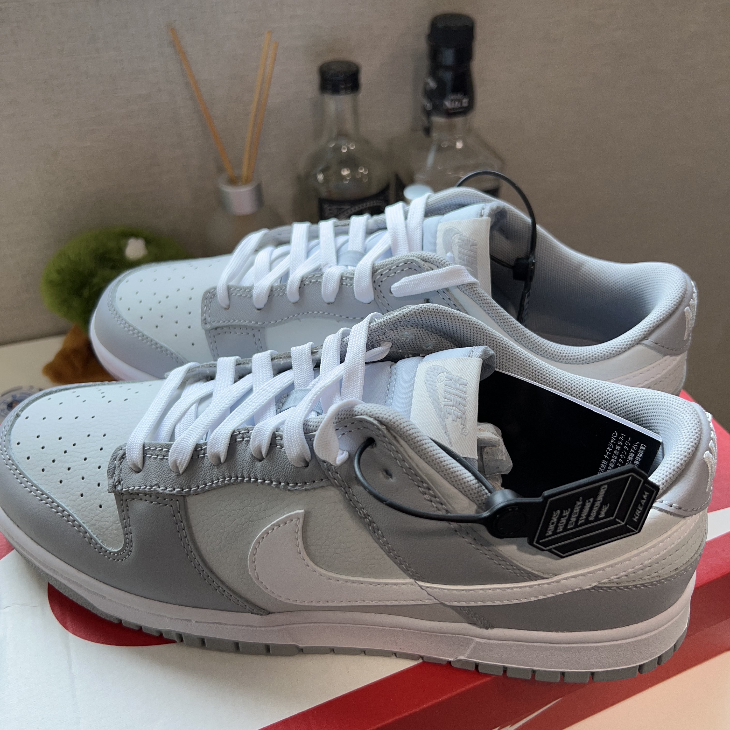 Nike Dunk Low Retro Wolf Grey 착용 스타일