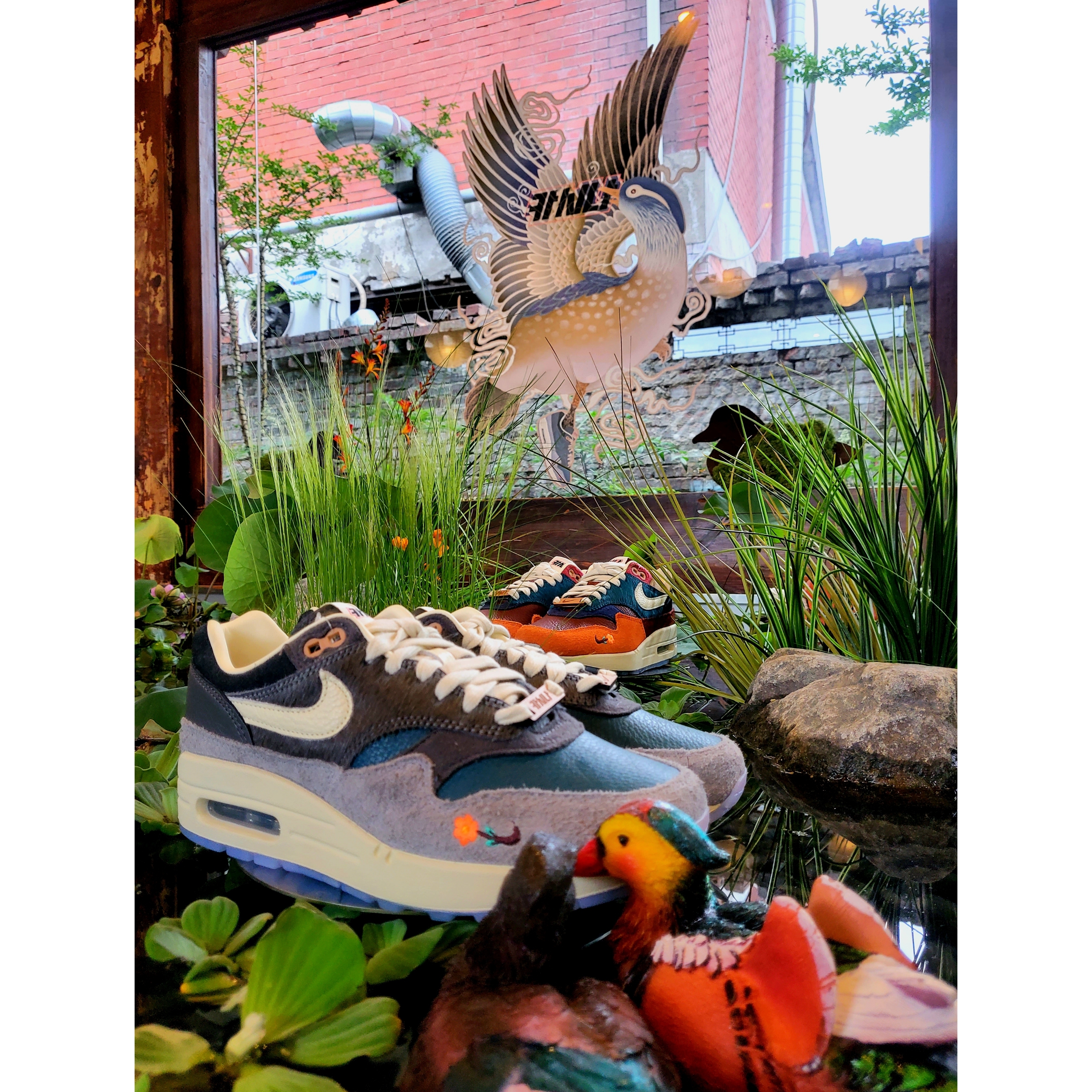 Nike x Kasina Air Max 1 SP Won-Ang Orange, Nike x Kasina Air Max 1 SP Won-Ang Particle Grey 착용 스타일 - 3