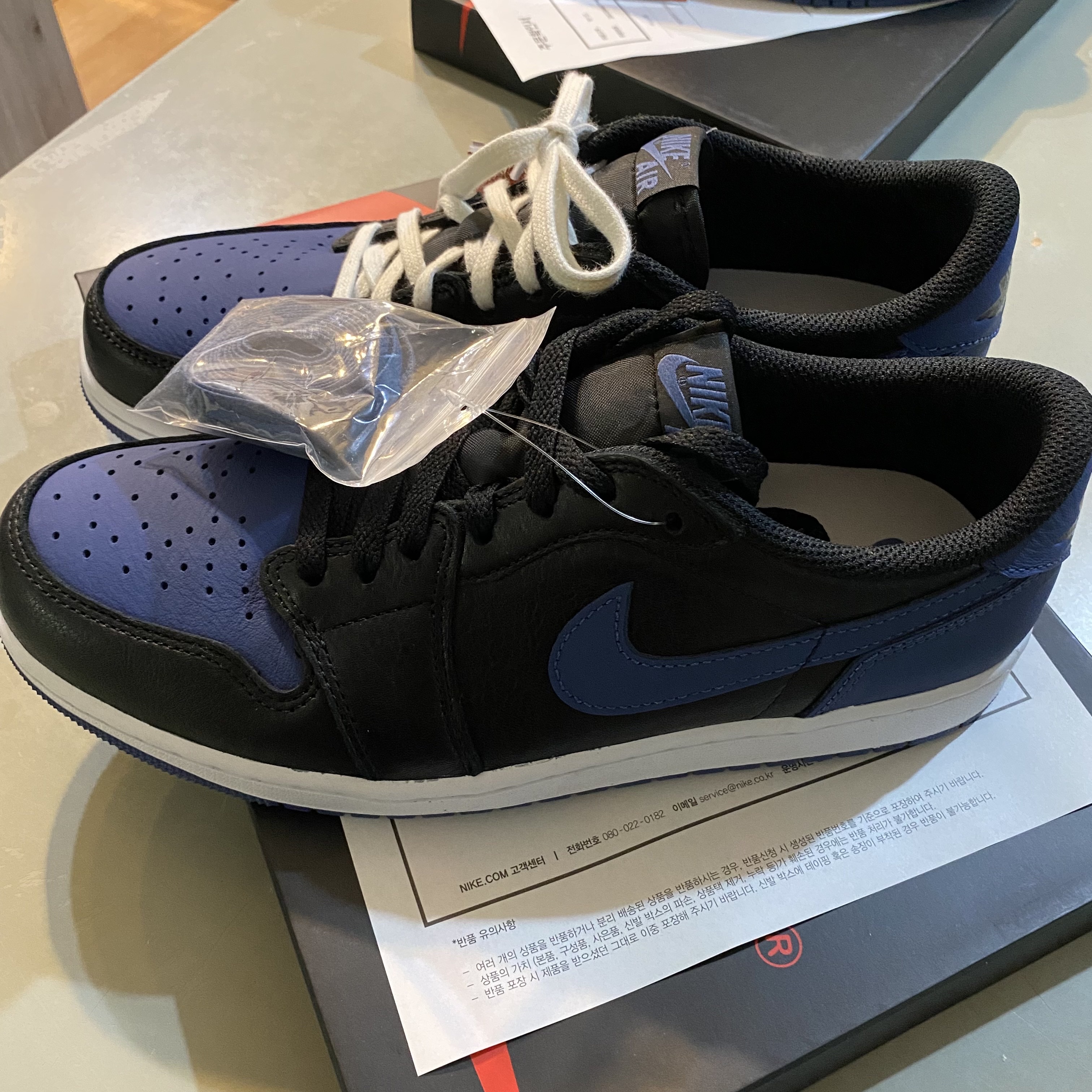 Jordan 1 Retro Low OG Mystic Navy 착용 스타일 - 2