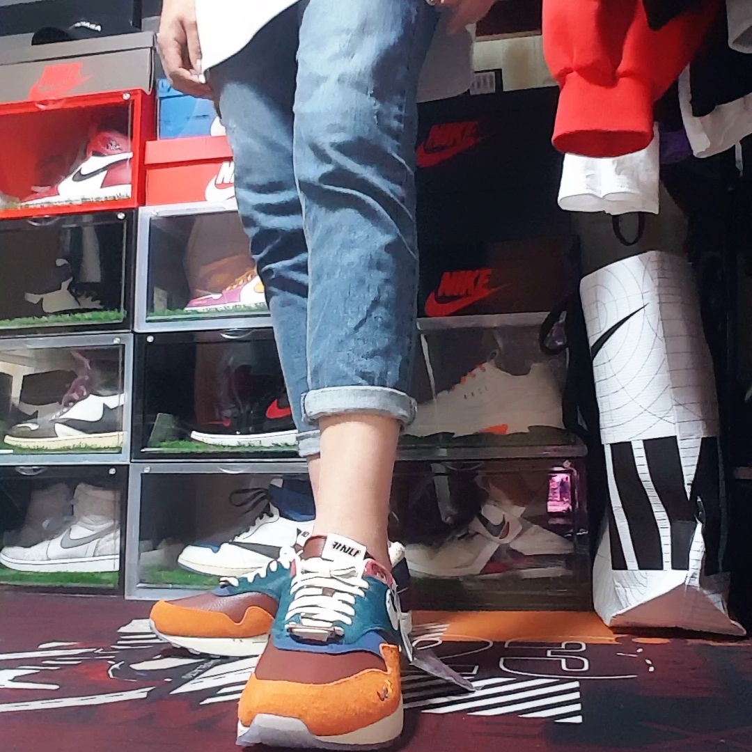 Nike x Kasina Air Max 1 SP Won-Ang Orange 착용 스타일 - 2