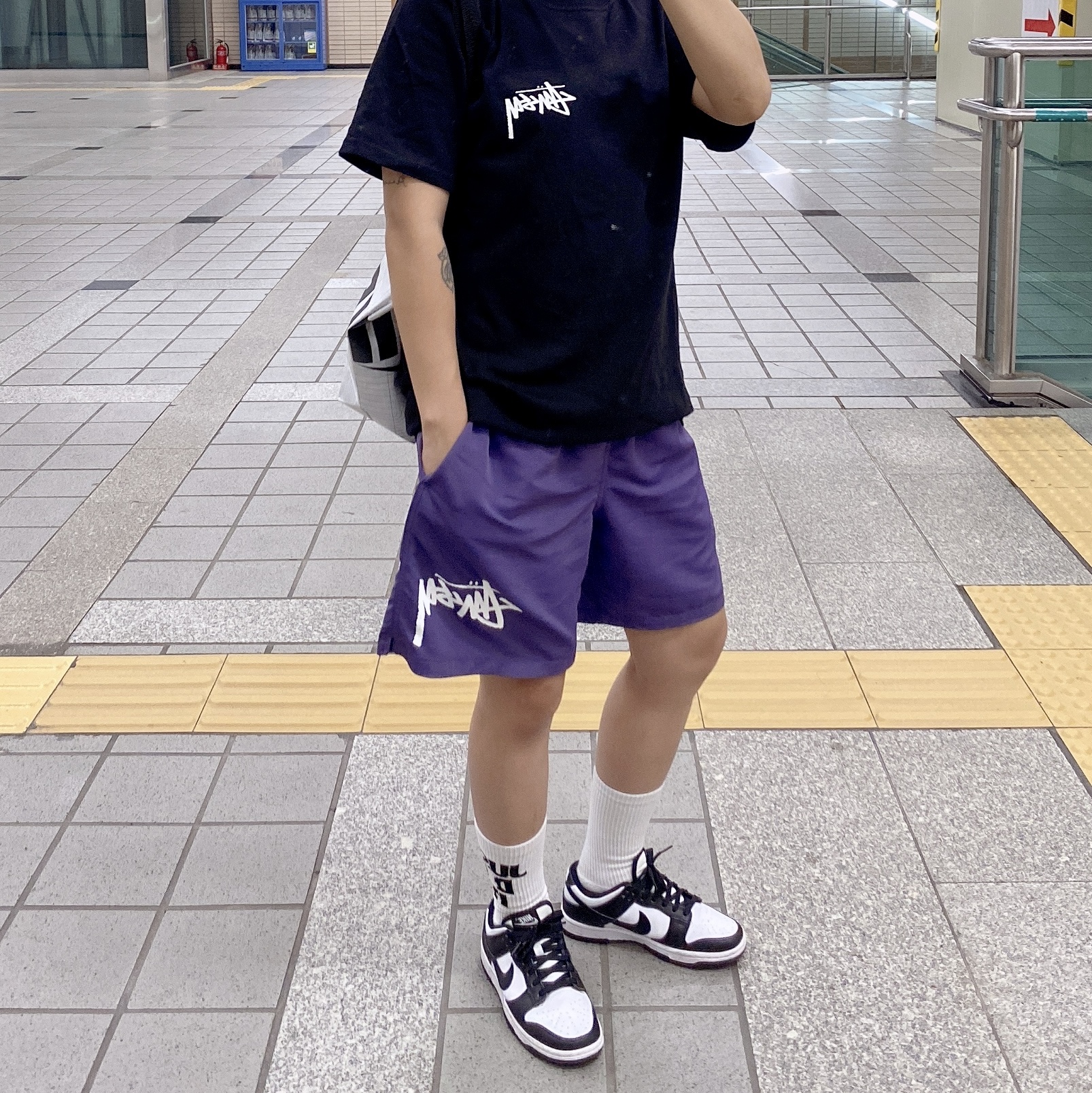 Stussy Big Stock Water Shorts Purple, Stussy Big Link T-Shirt Black 착용 스타일 - 1