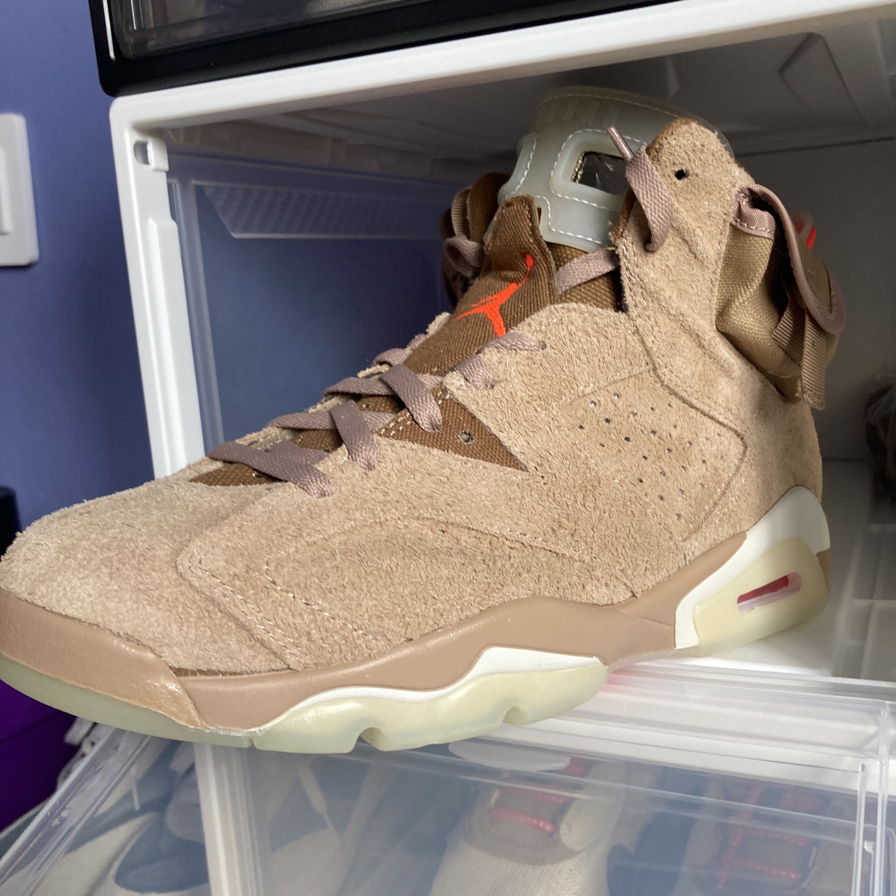 Jordan 6 x Travis Scott Retro SP British Khaki 착용 스타일