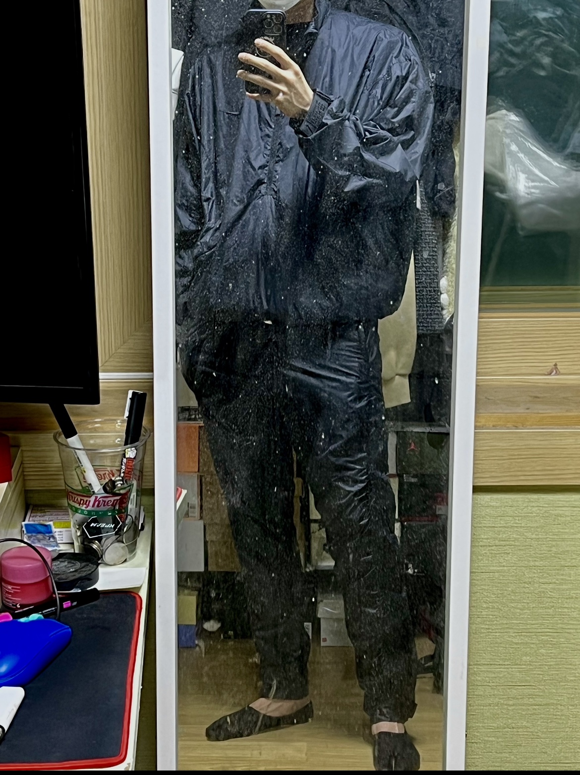 Nike x Fear of God NRG Ti LS Half Zip Jacket Black, Nike x Fear of God NRG Tear Away Pants Black 착용 스타일