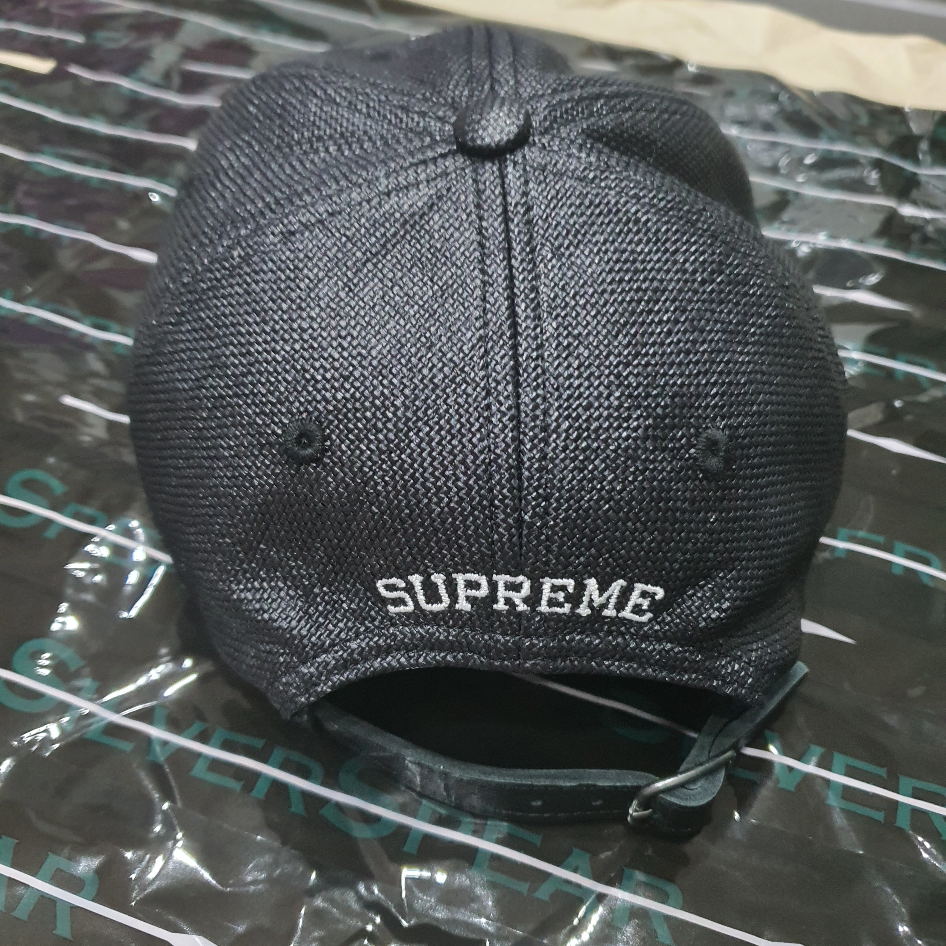 Supreme Raffia S Logo 6-Panel Black - 22SS 착용 스타일 - 2