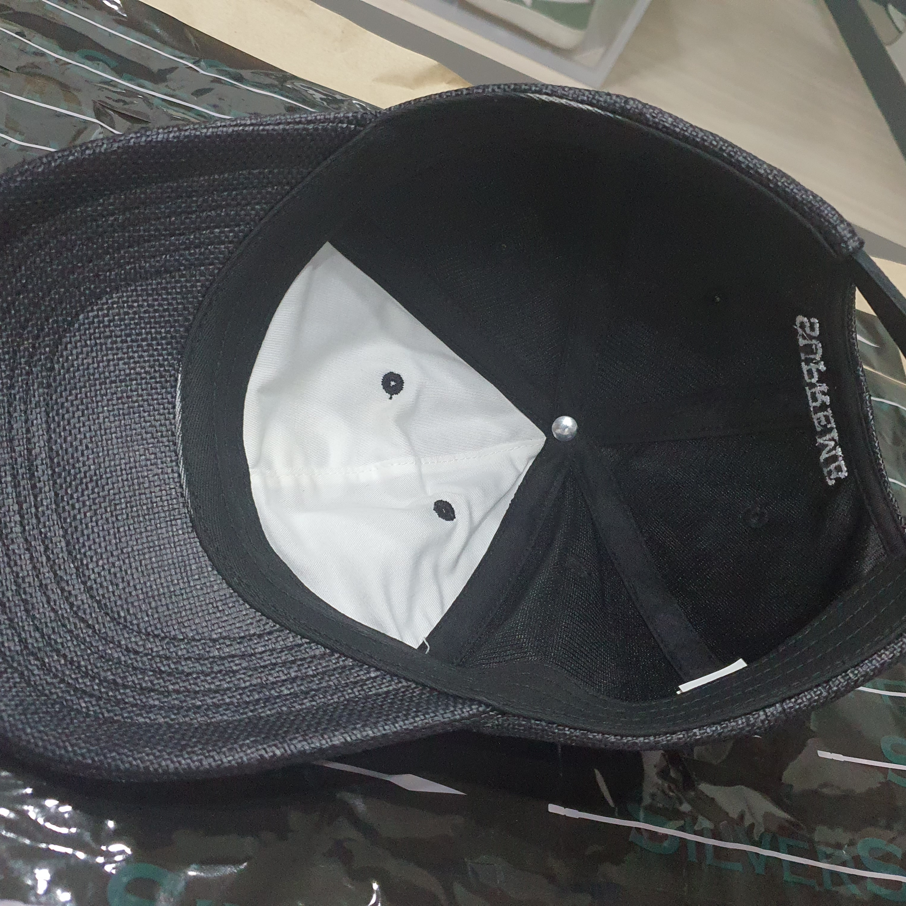 Supreme Raffia S Logo 6-Panel Black - 22SS 착용 스타일 - 4