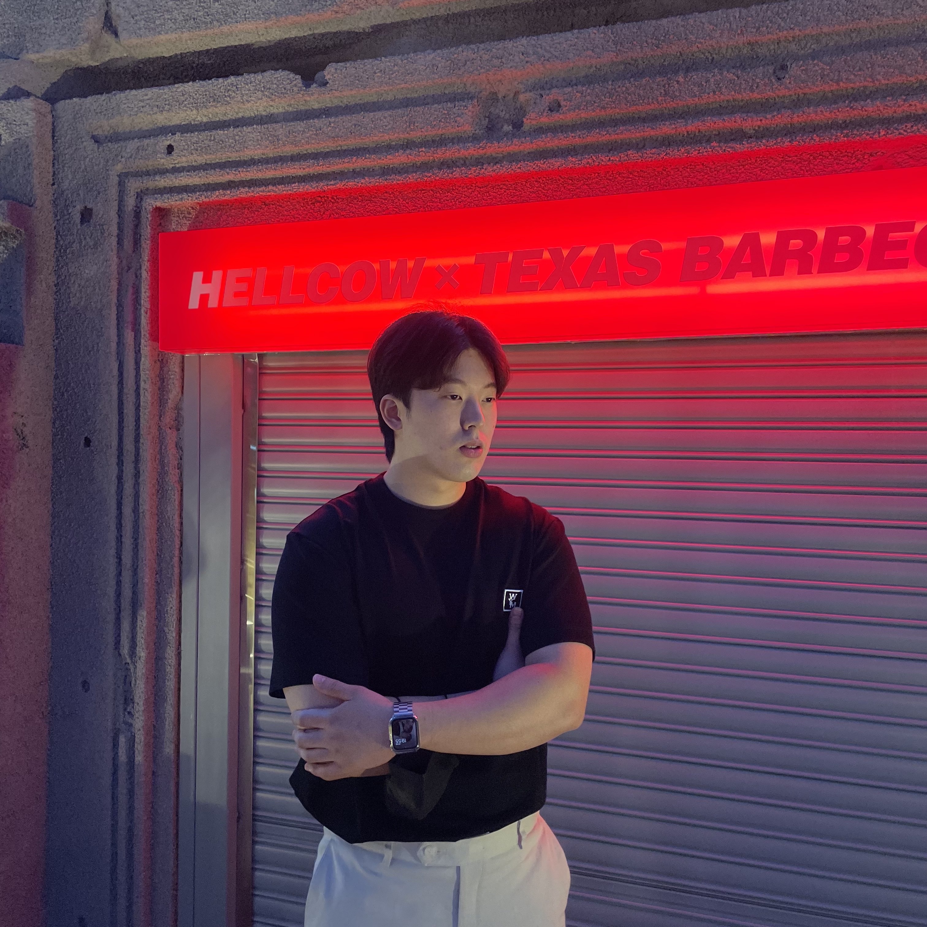 Wooyoungmi White Back Logo T-Shirt Black - 22FW 착용 스타일