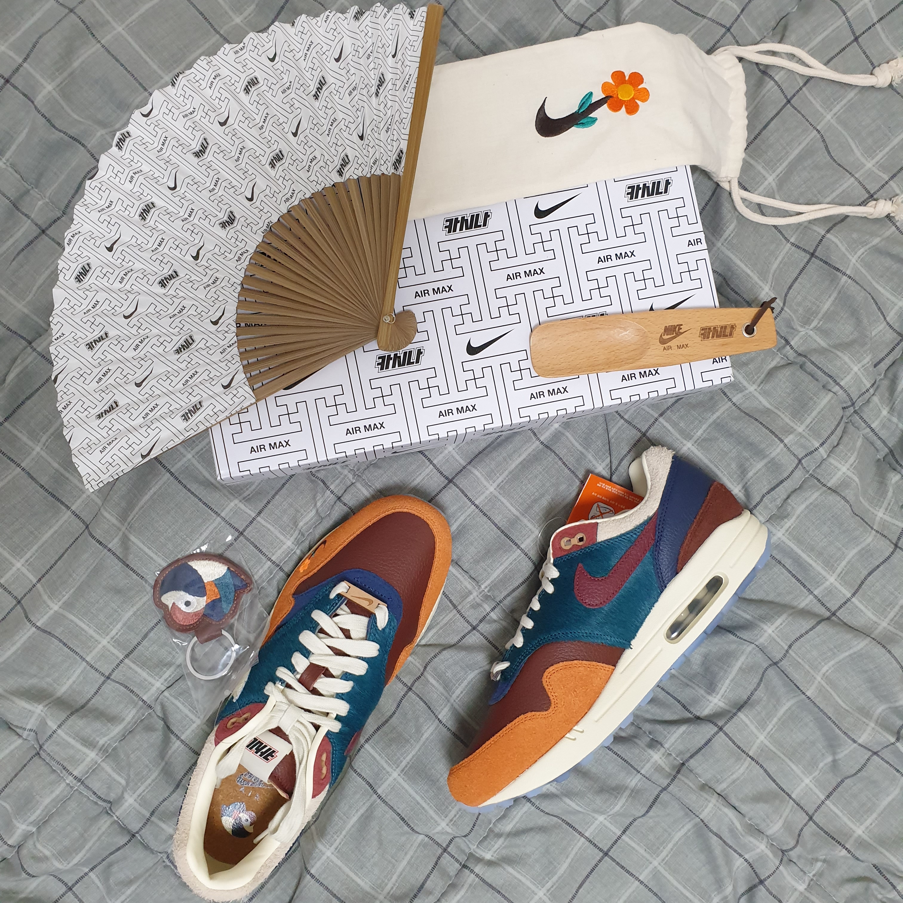 Nike x Kasina Air Max 1 SP Won-Ang Orange (With Special Gift), Nike x Kasina Air Max 1 SP Won-Ang Orange 착용 스타일 - 1