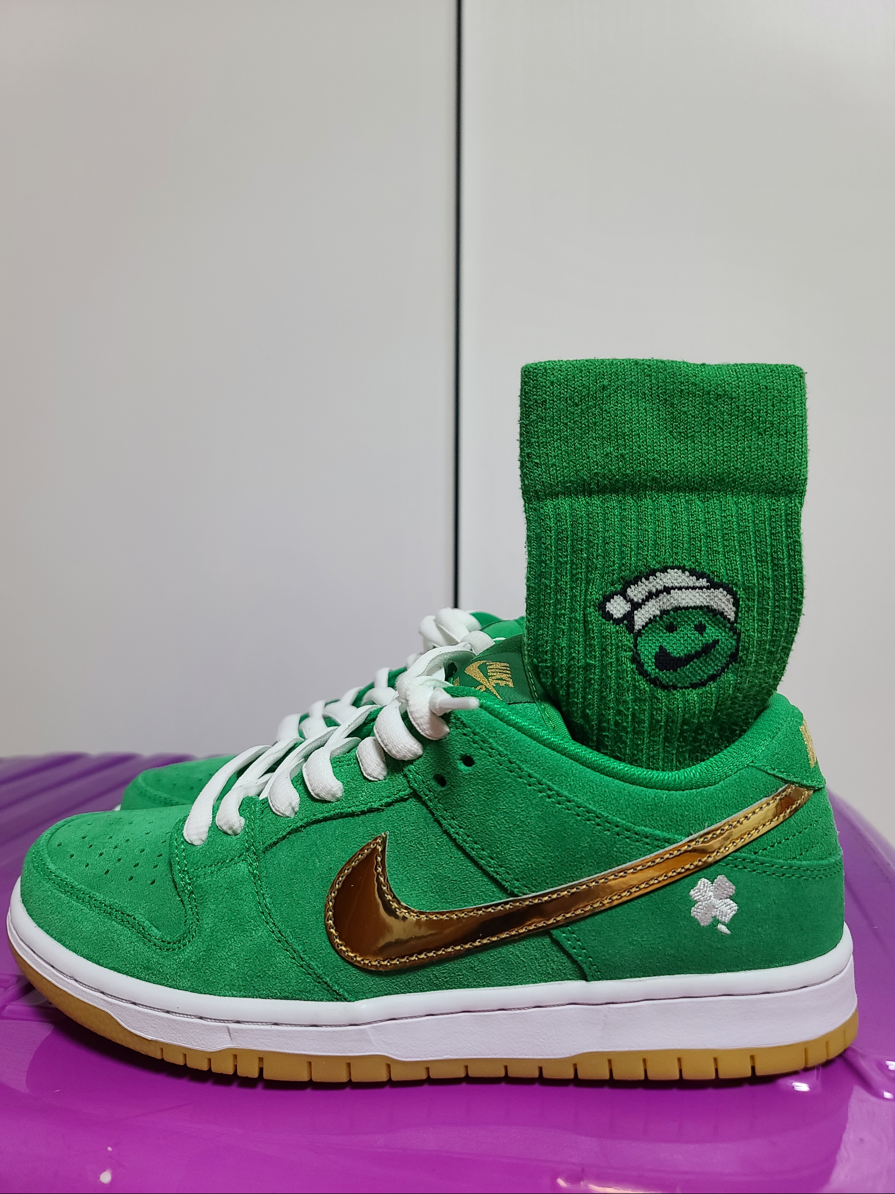 Nike SB Dunk Low Pro Shamrock 착용 스타일 - 1