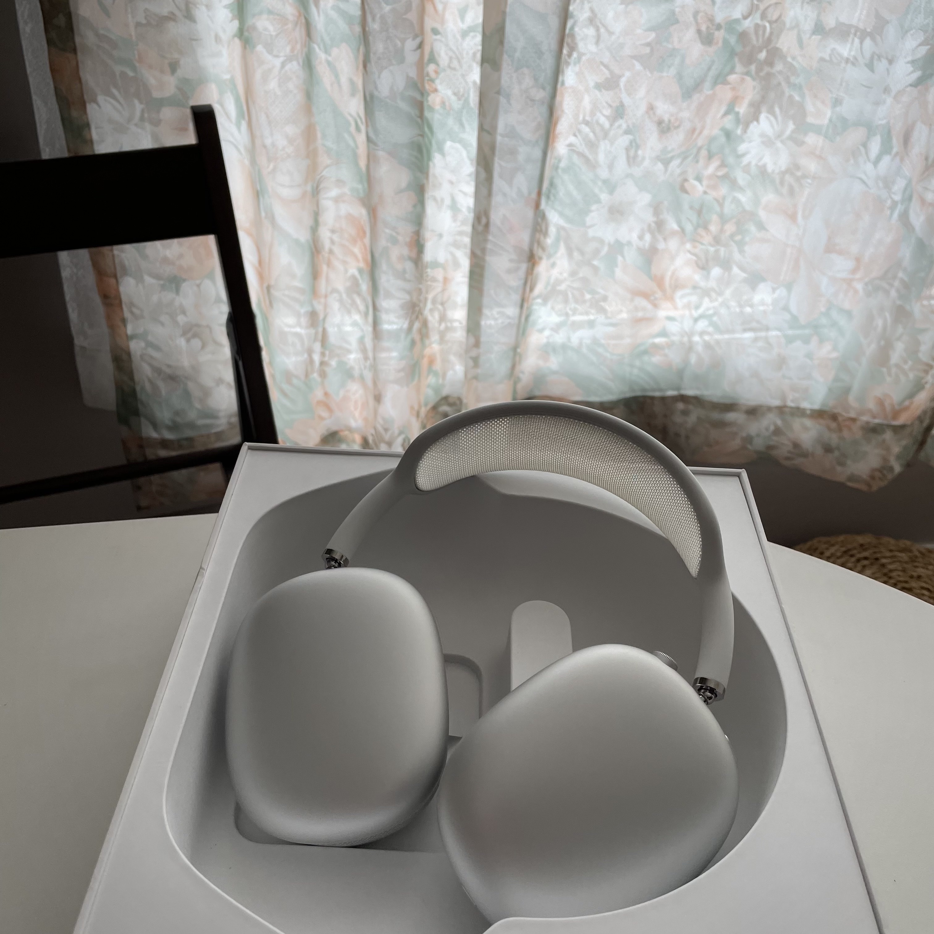 Apple AirPods Max Lightning Silver (Korean Ver.) 착용 스타일